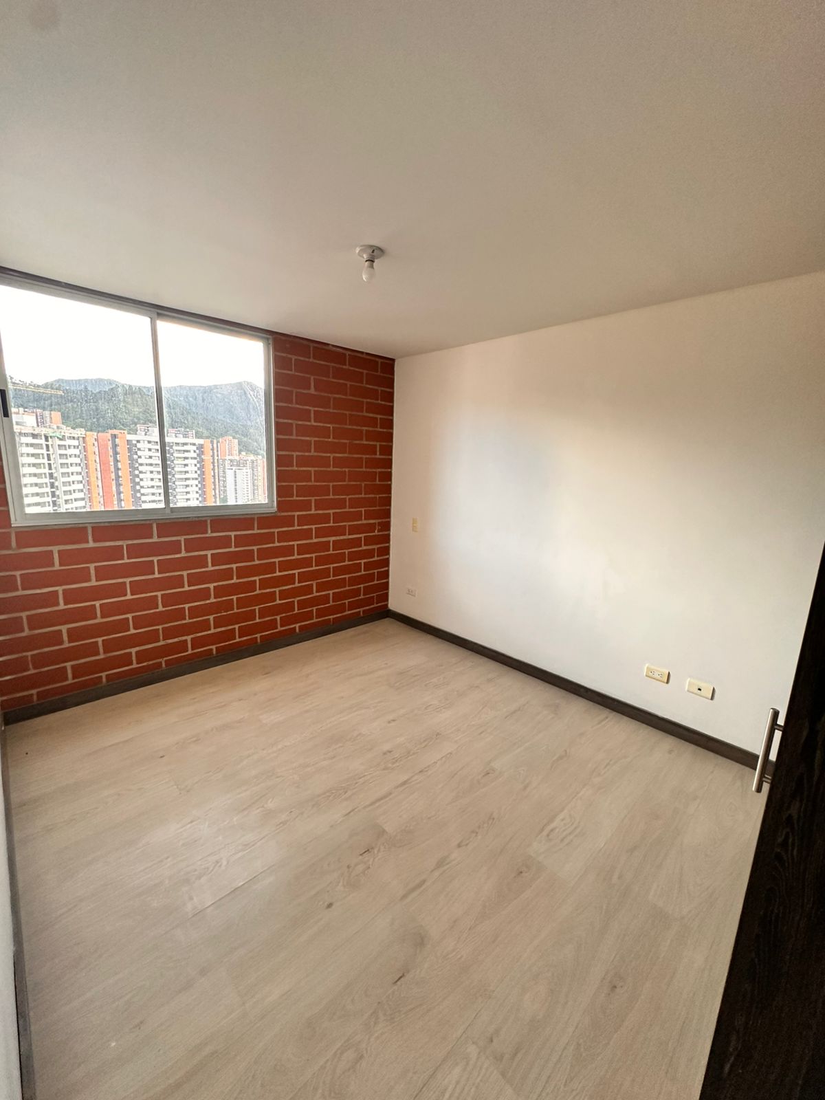 ARRIENDO APARTAMENTO - SABANETA AVES MARIAS PARTE BAJA