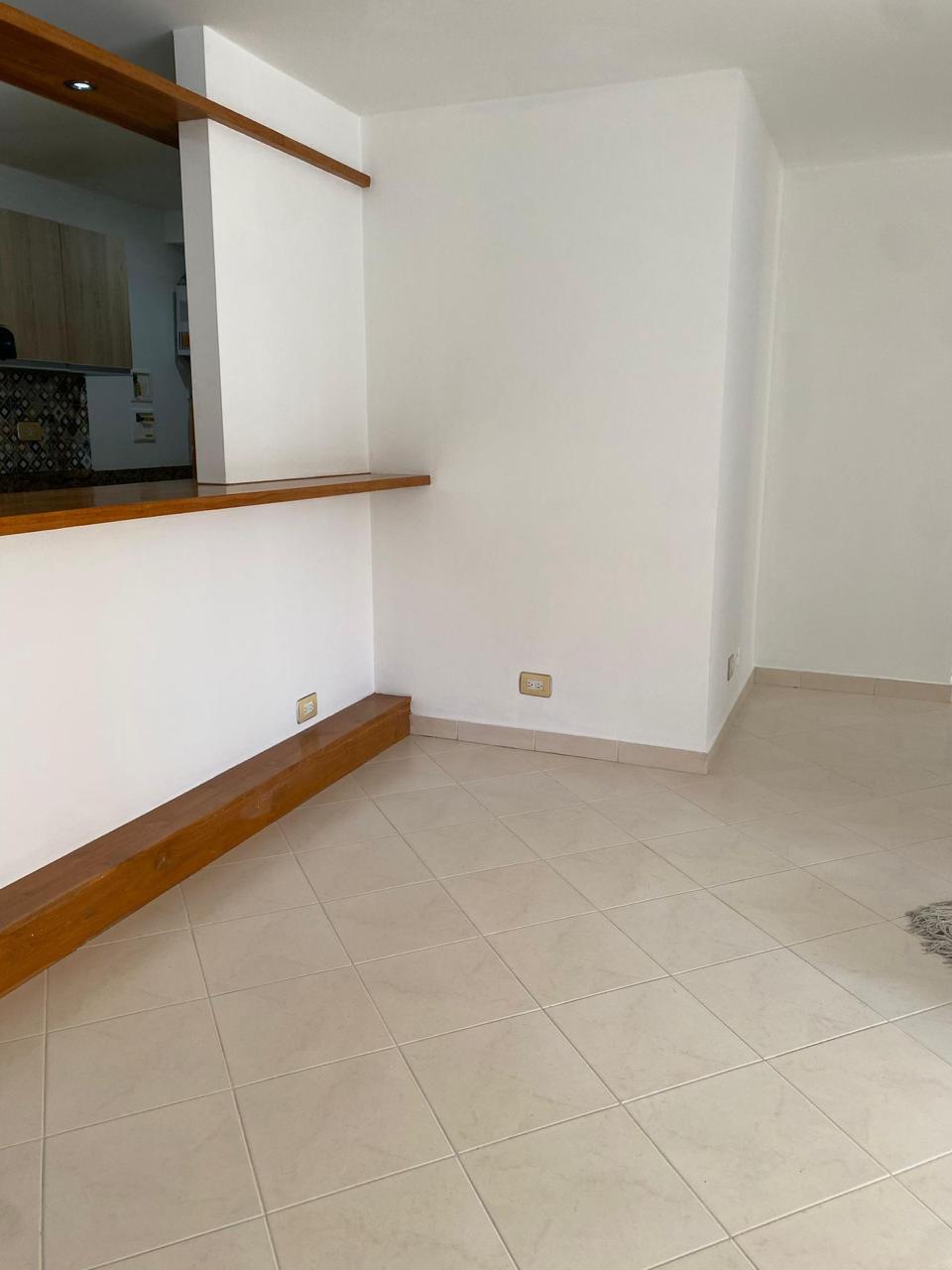 ARRIENDO APARTAMENTO - POBLADO PATIO BONITO