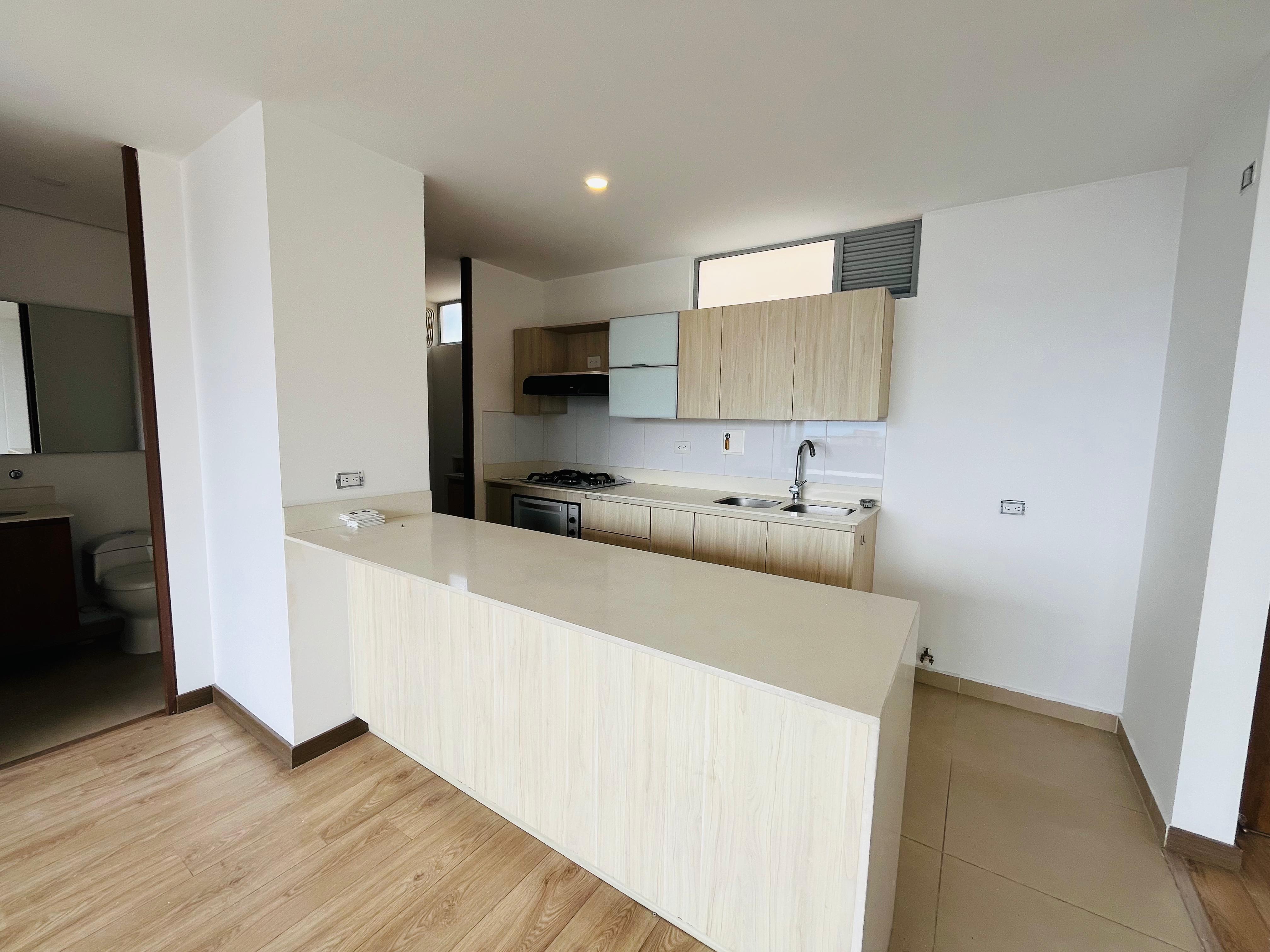 ARRIENDO APARTAESTUDIO - POBLADO LOS GONZALEZ