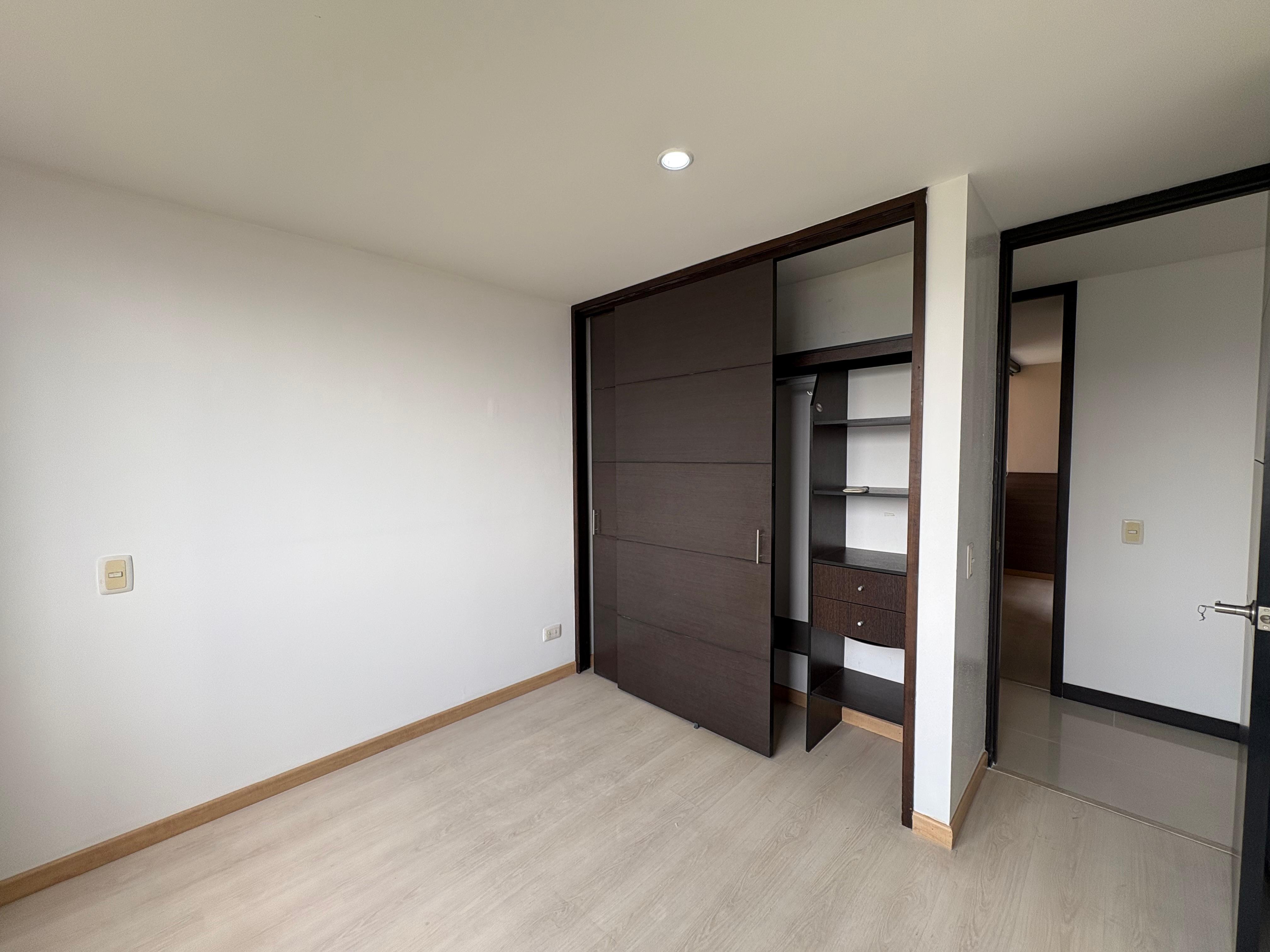 ARRIENDO APARTAMENTO, POBLADO CALERA
