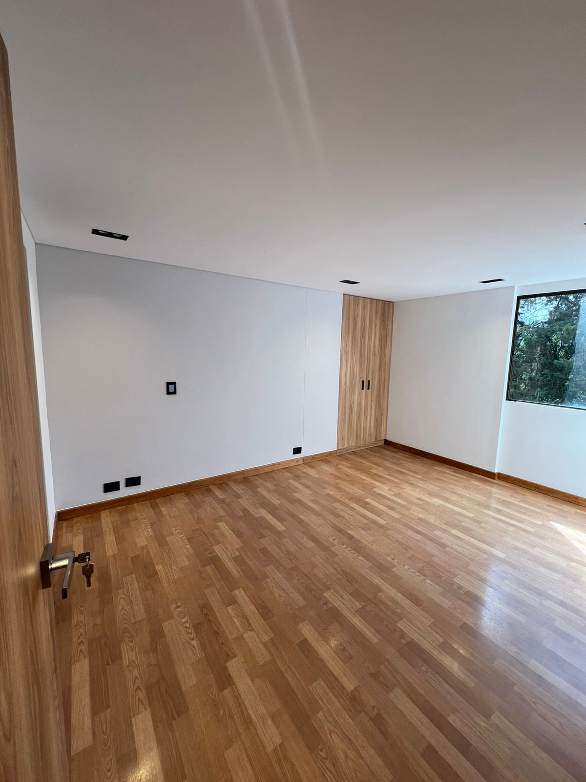 ARRIENDO APARTAMENTO, POBLADO LA CONCHA