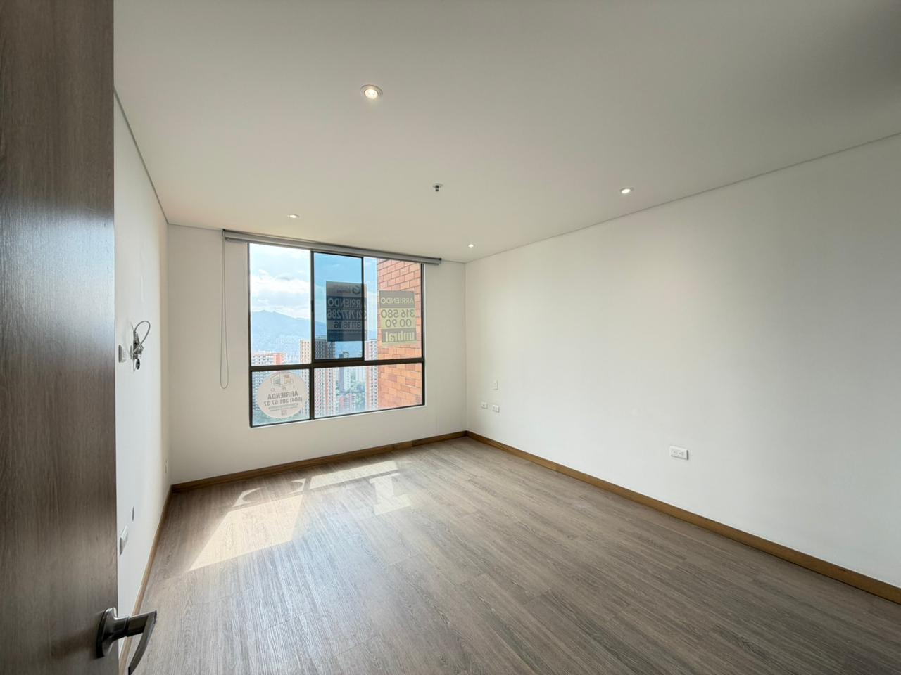 ARRIENDO APARTAESTUDIO - POBLADO SECTOR LINARES