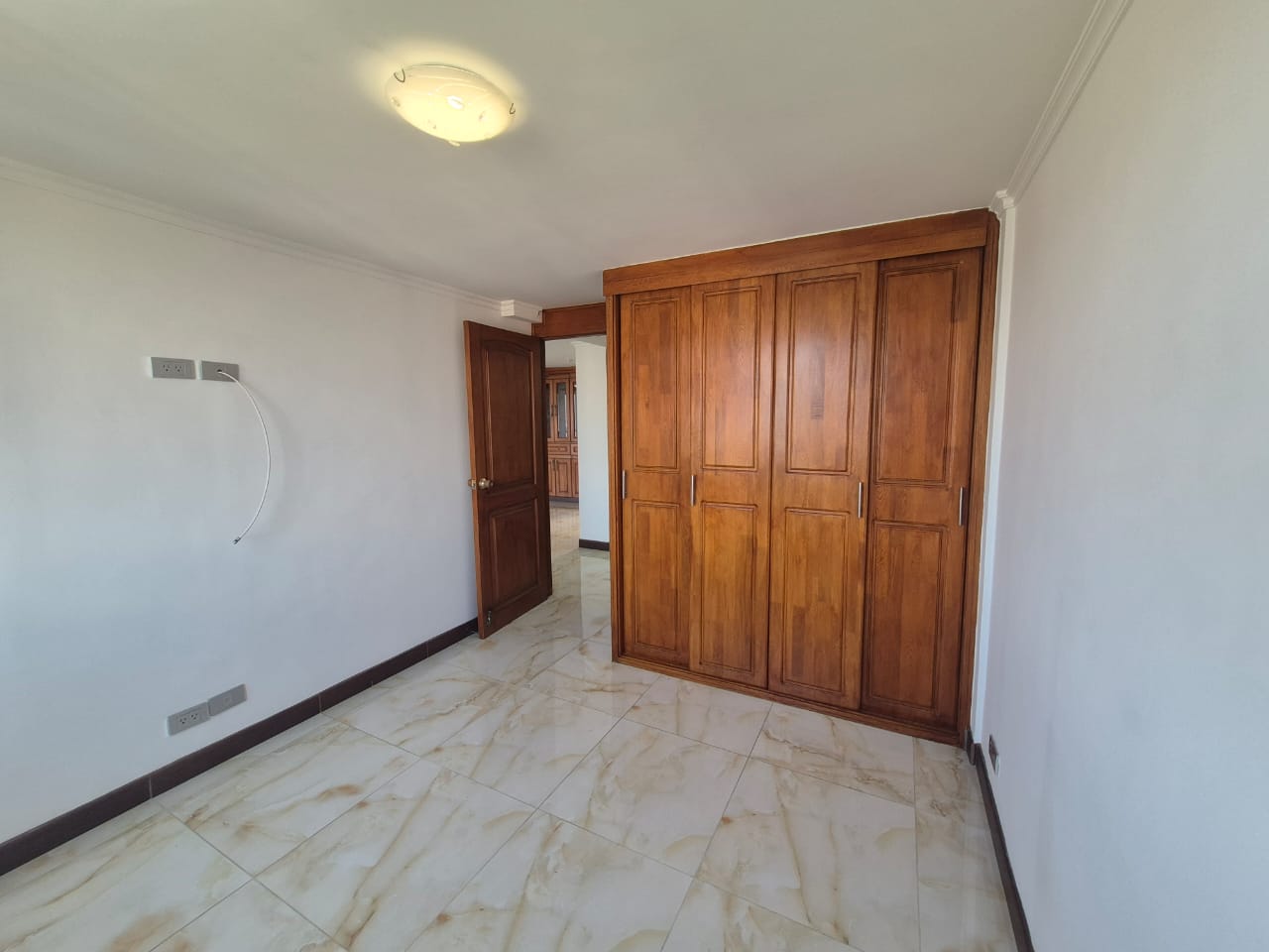 ARRIENDO APARTAMENTO DUPLEX POBLADO PALMAS