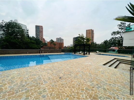 APARTAMENTO EN ARRIENDO - POBLADO LOMA LOS PARRA