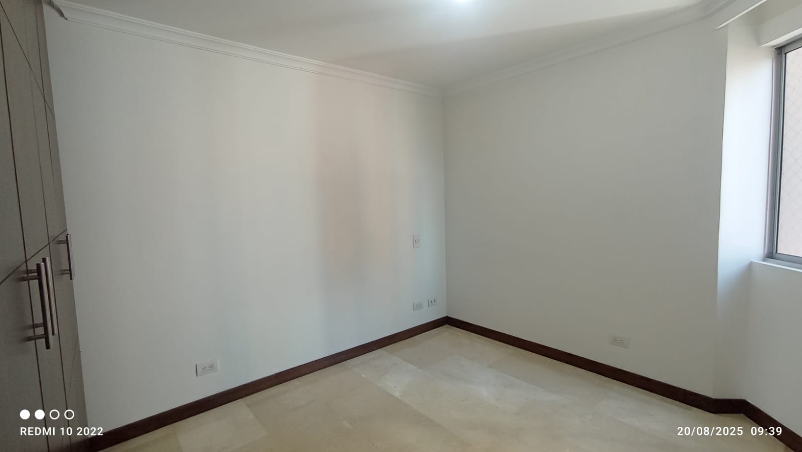 ARRIENDO APARTAMENTO - LAURELES