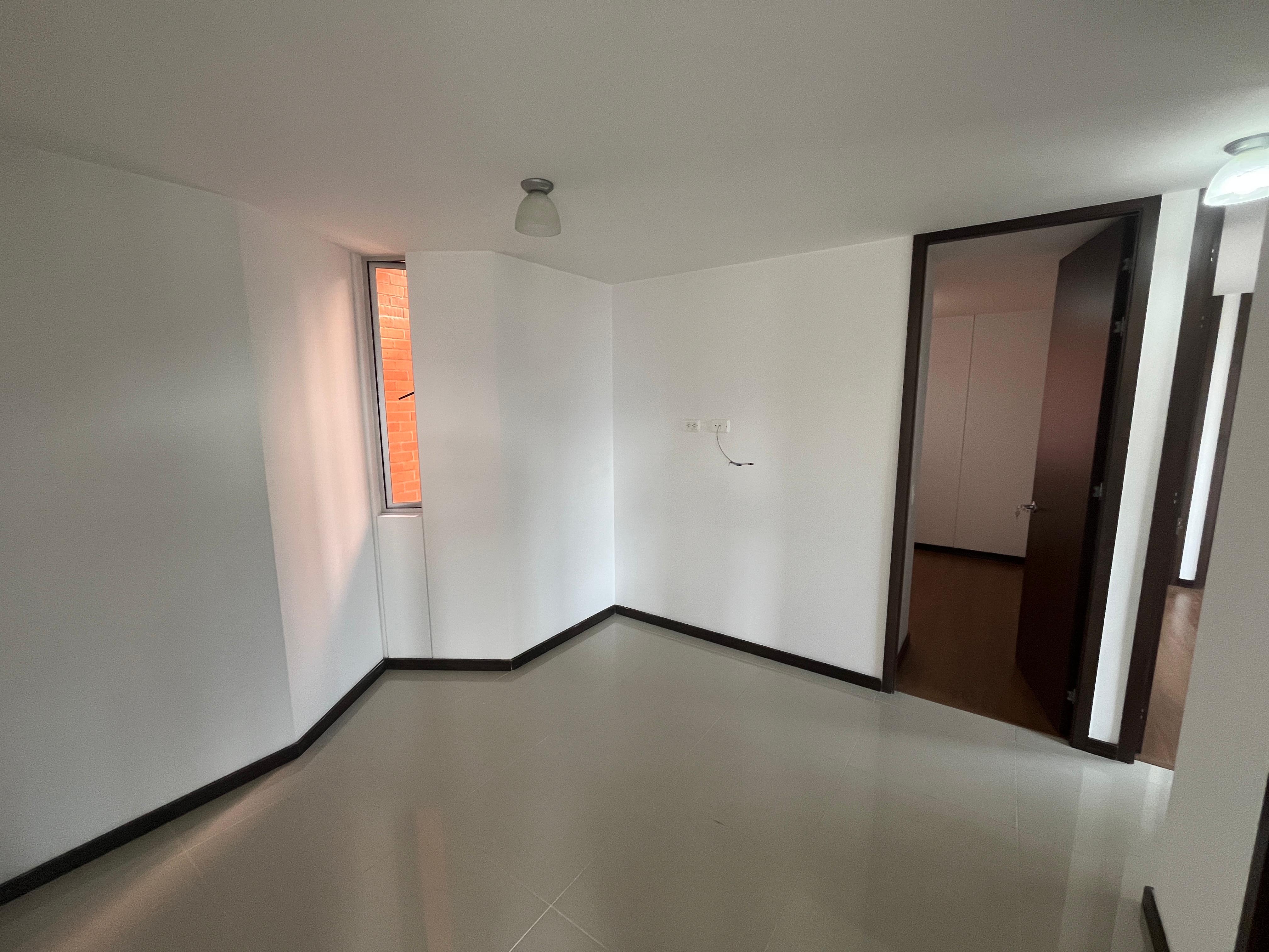 ARRIENDO APARTAMENTO - ENVIGADO ESMERALDAL