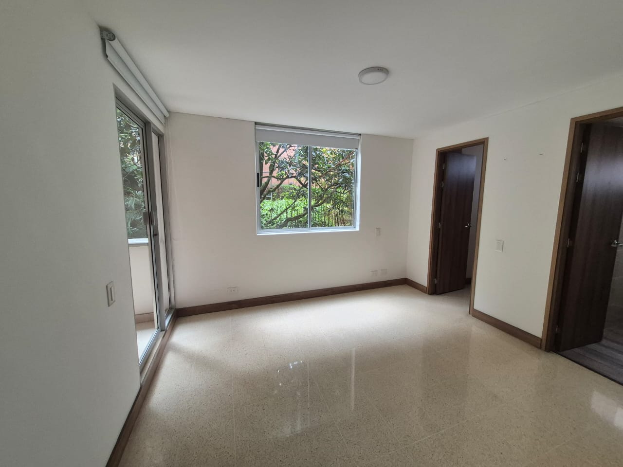 ARRIENDO APARTAMENTO, POBLADO FRONTERA