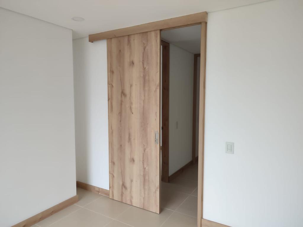 ARRIENDO APARTAMENTO - LAURELES