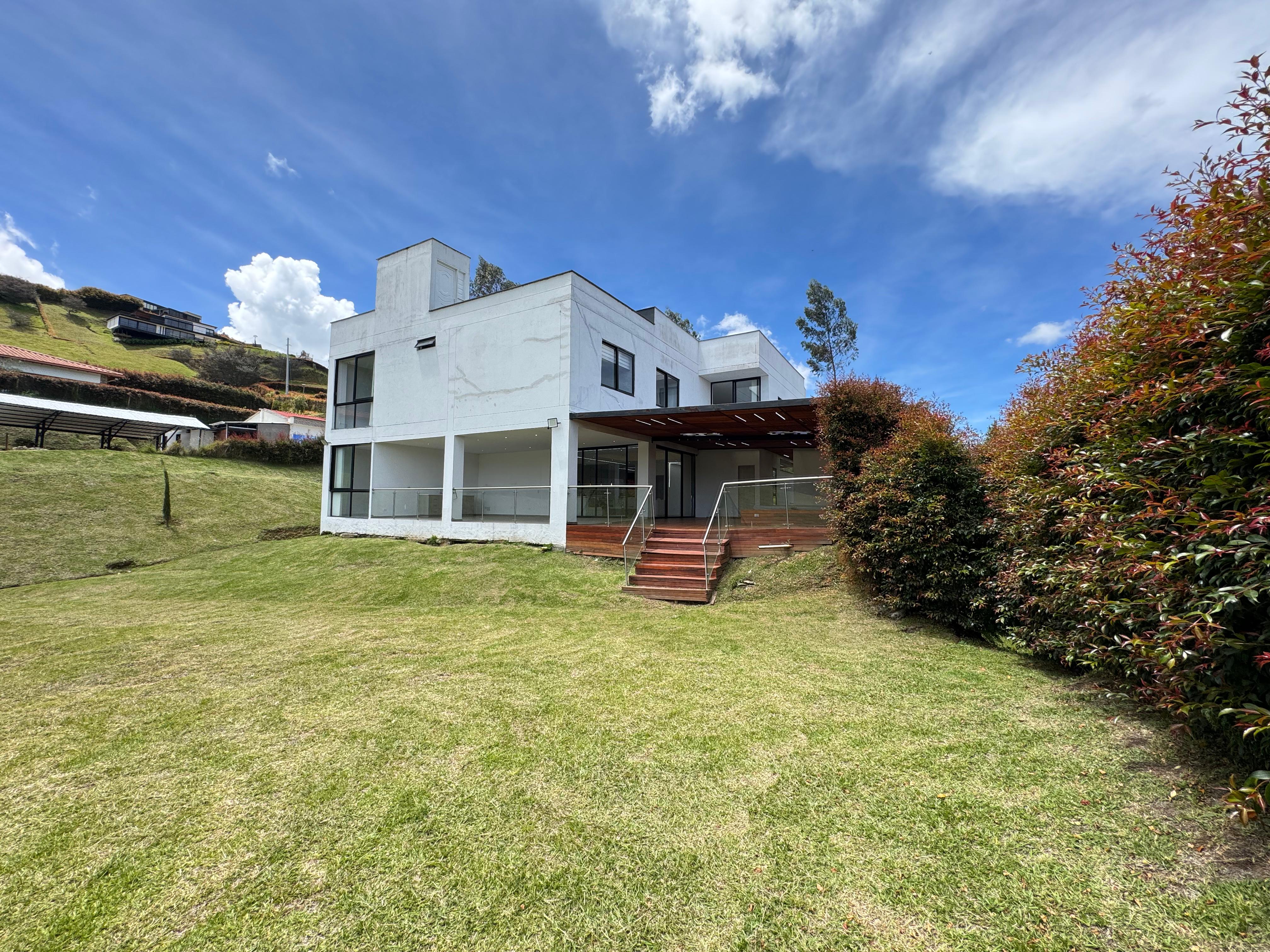 ARRIENDO CASA CAMPESTRE - GUARNE