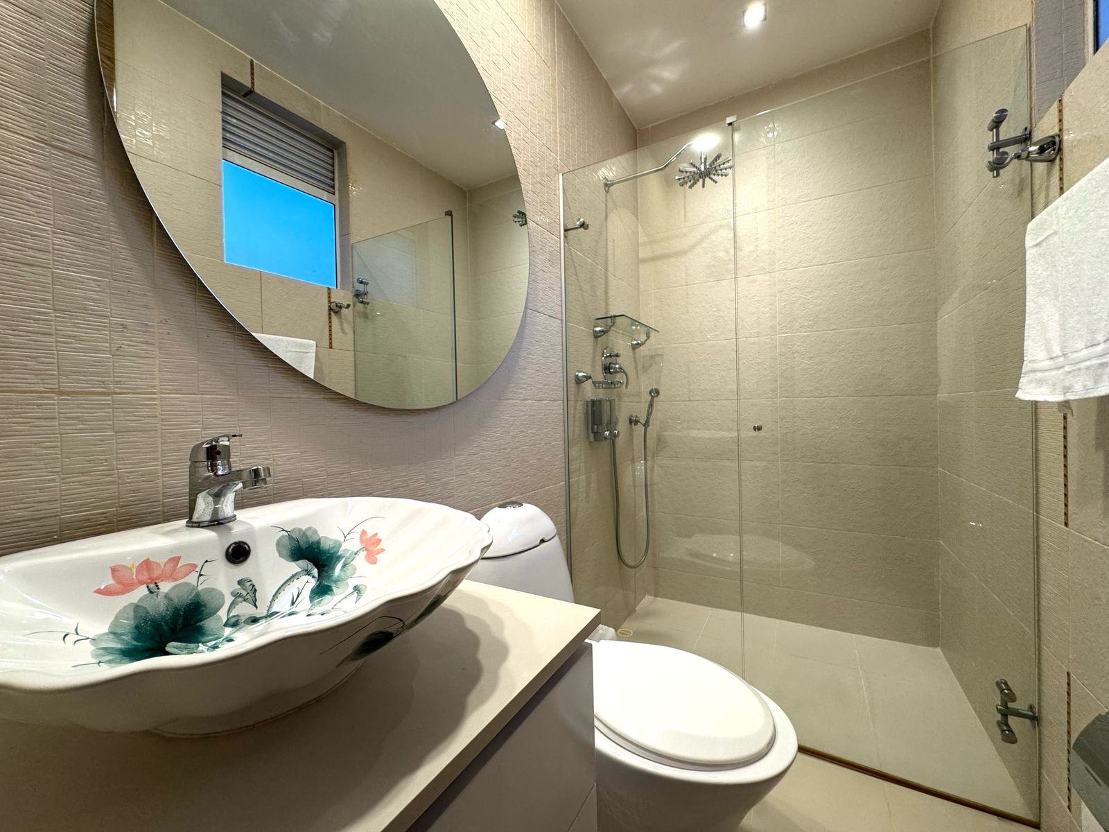 ARRIENDO PENTHOUSE, LAURELES