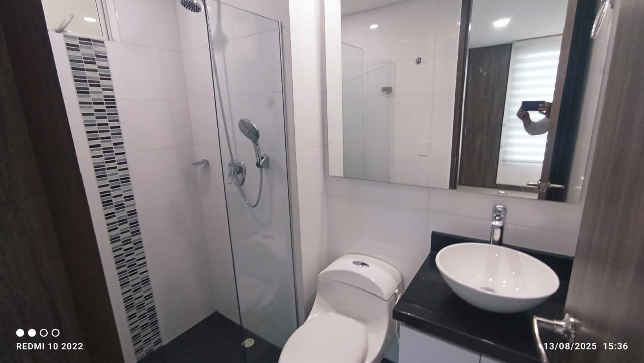 ARRIENDO APARTAMENTO - POBLADO LOMA DE LOS PARRA