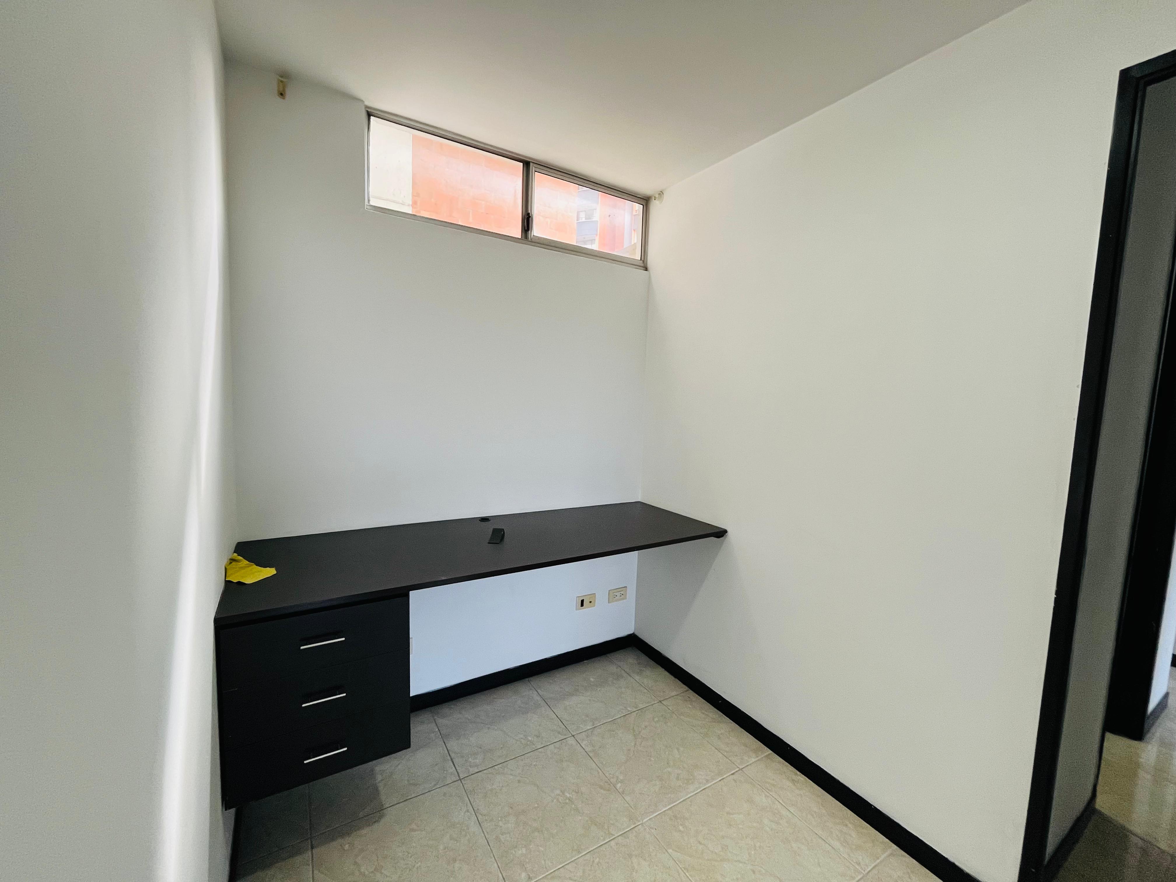 VENTA  APARTAMENTO - LOMA DE  LOS BERNAL