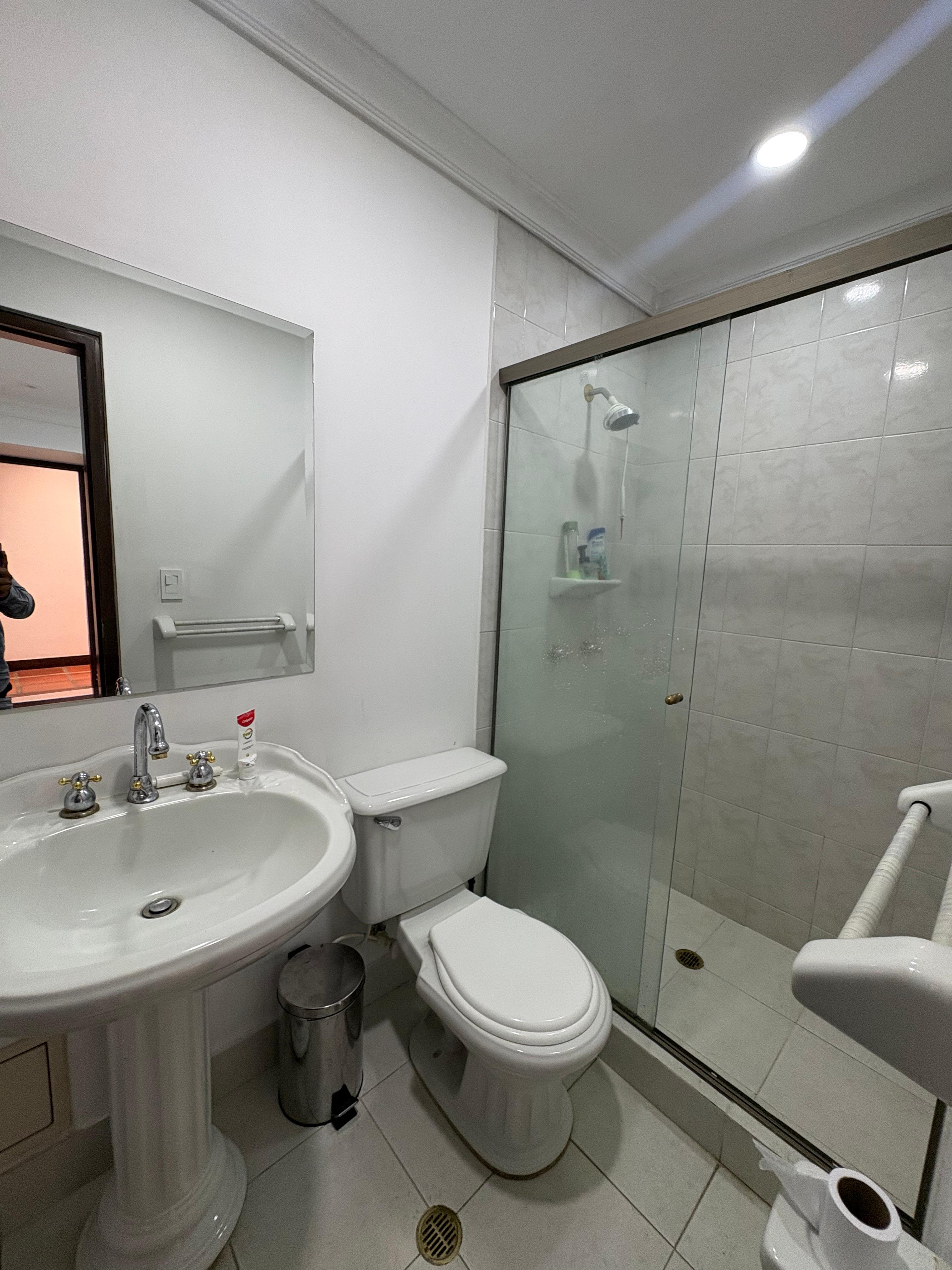 ARRIENDO CASA CAMPESTRE, POBLADO TESORO