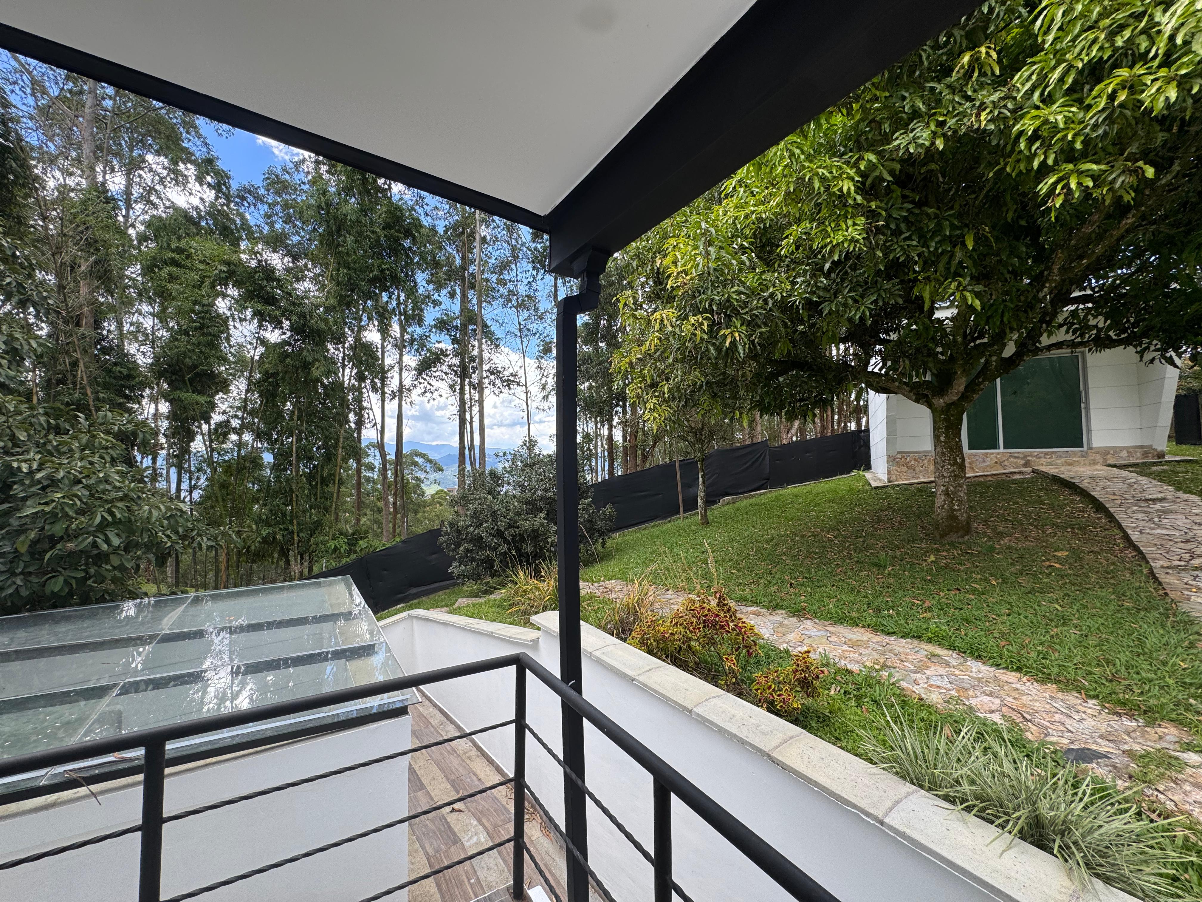 VENTA Y ARRIENDO CASA -  PALMAS CERCA AL TUNEL