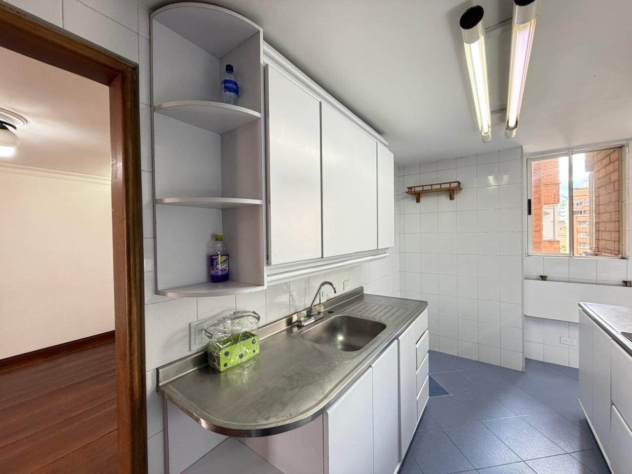 VENTA Y ARRIENDO APARTAMENTO - LAURELES