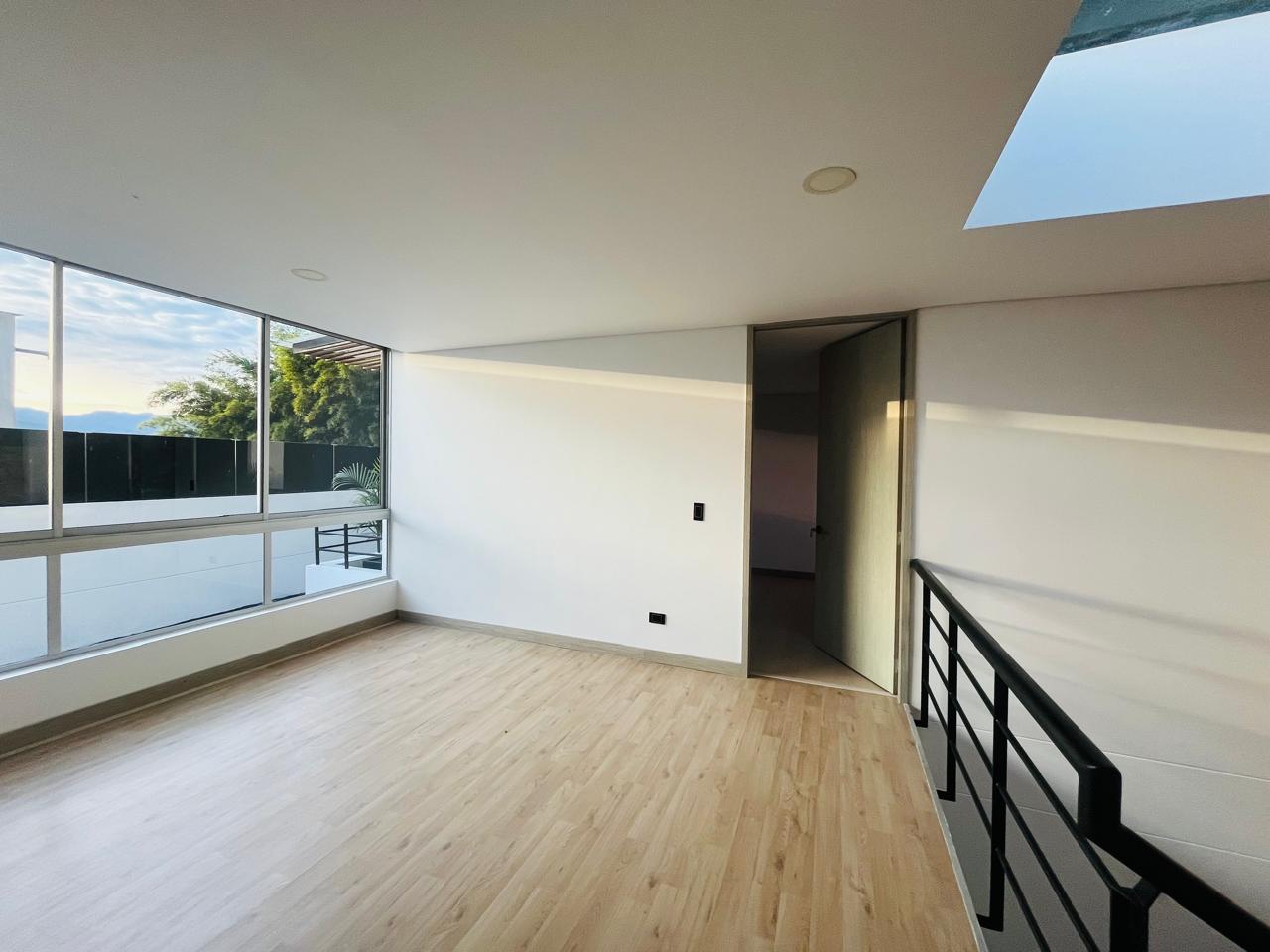 ARRIENDO CASA, ENVIGADO INTERMEDIA