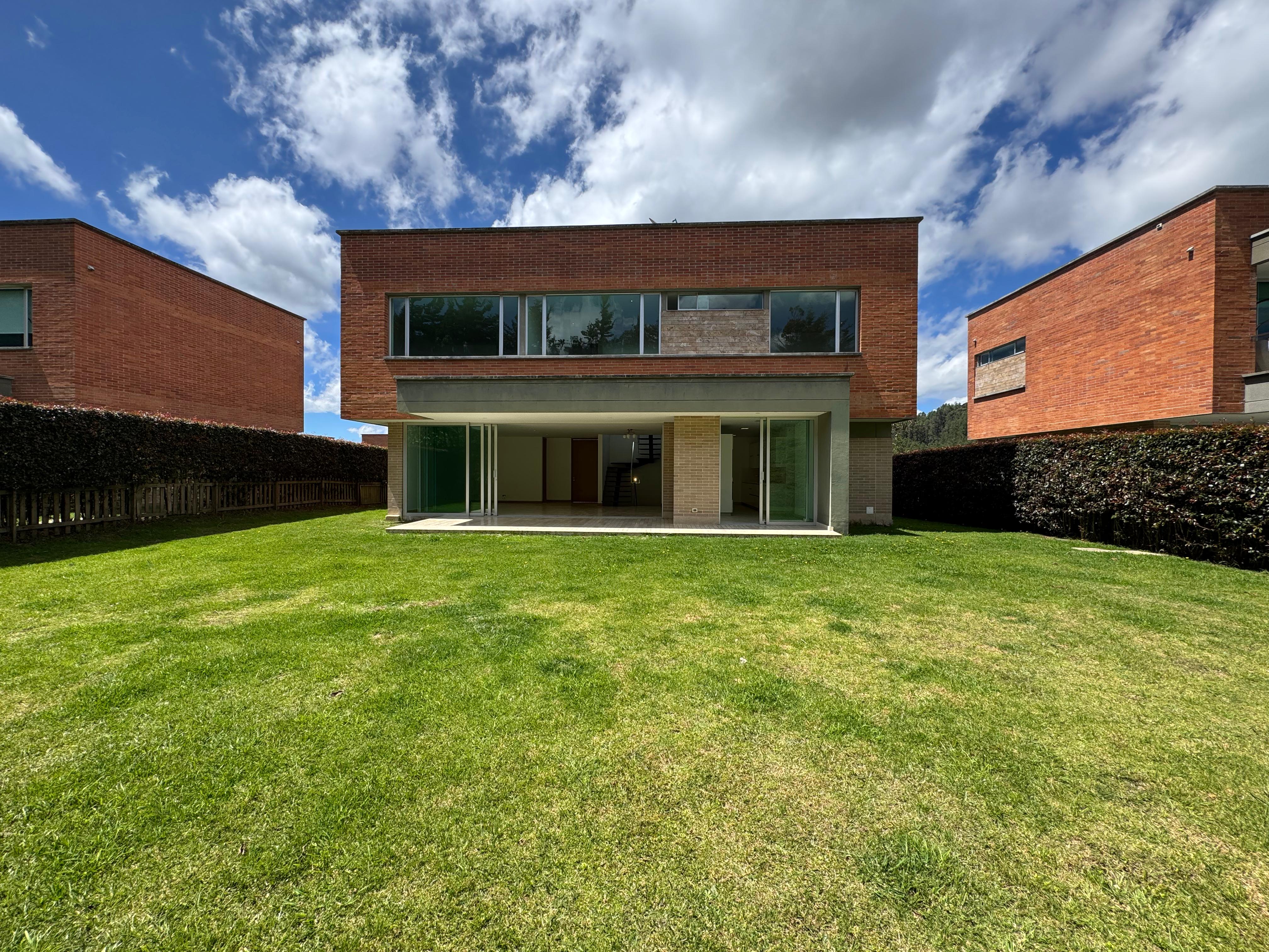 ARRIENDO CASA - ALTO DE LAS PALMAS