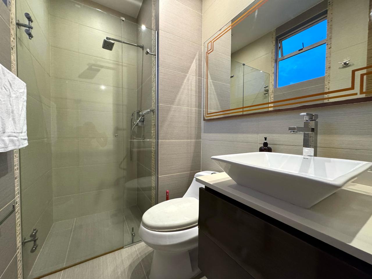 ARRIENDO PENTHOUSE, LAURELES