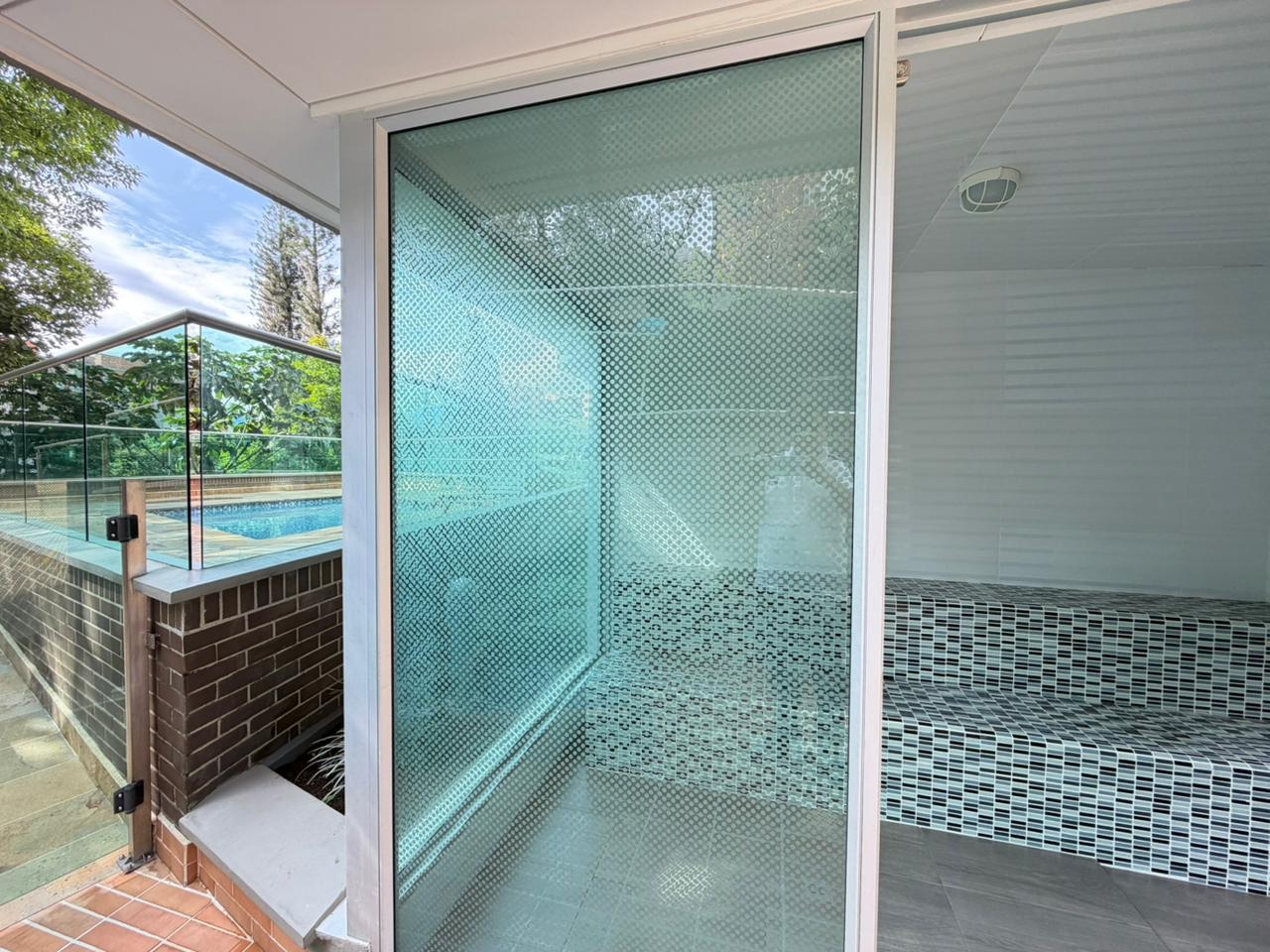 ARRIENDO APARTAMENTO AMOBLADO  - POBLADO CASTROPOL