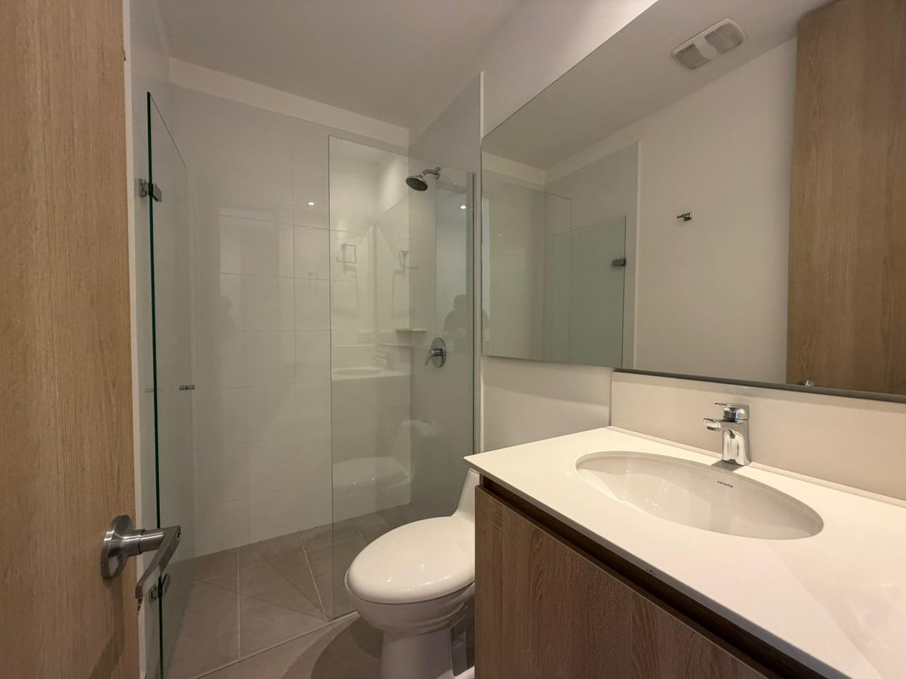 ARRIENDO CASA - ENVIGADO SECTOR INTERMEDIA