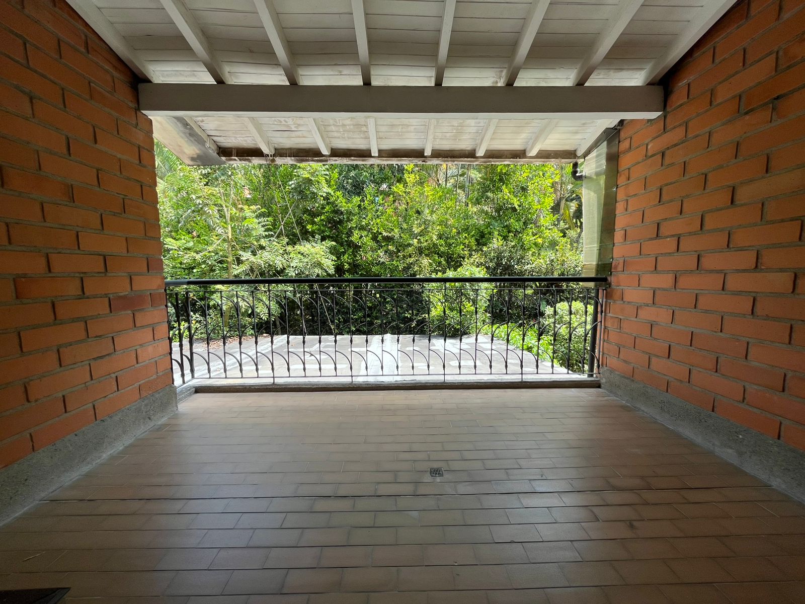 ARRIENDO CASA ENVIGADO BRUJAS