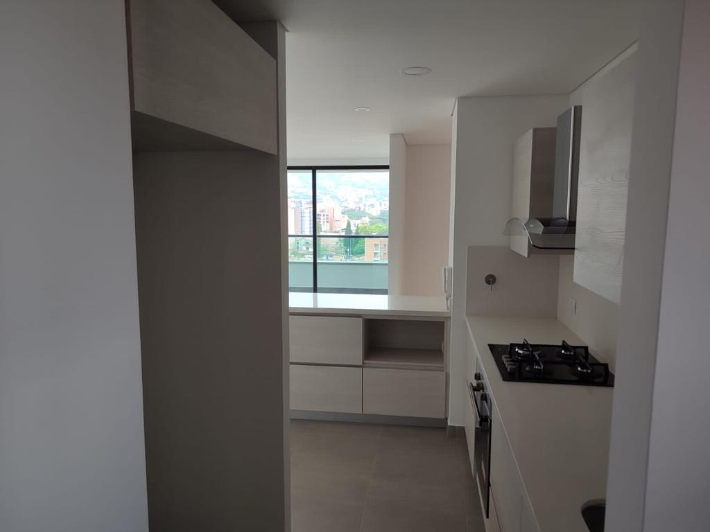 ARRIENDO APARTAMENTO - LAURELES