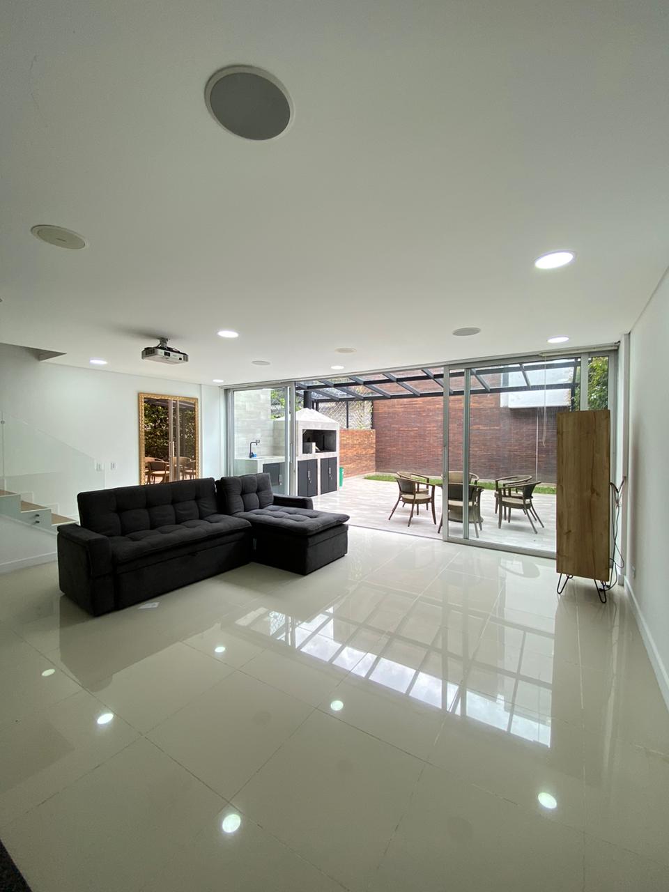 ARRIENDO CASA - ENVIGADO LOMA DEL CHOCHO
