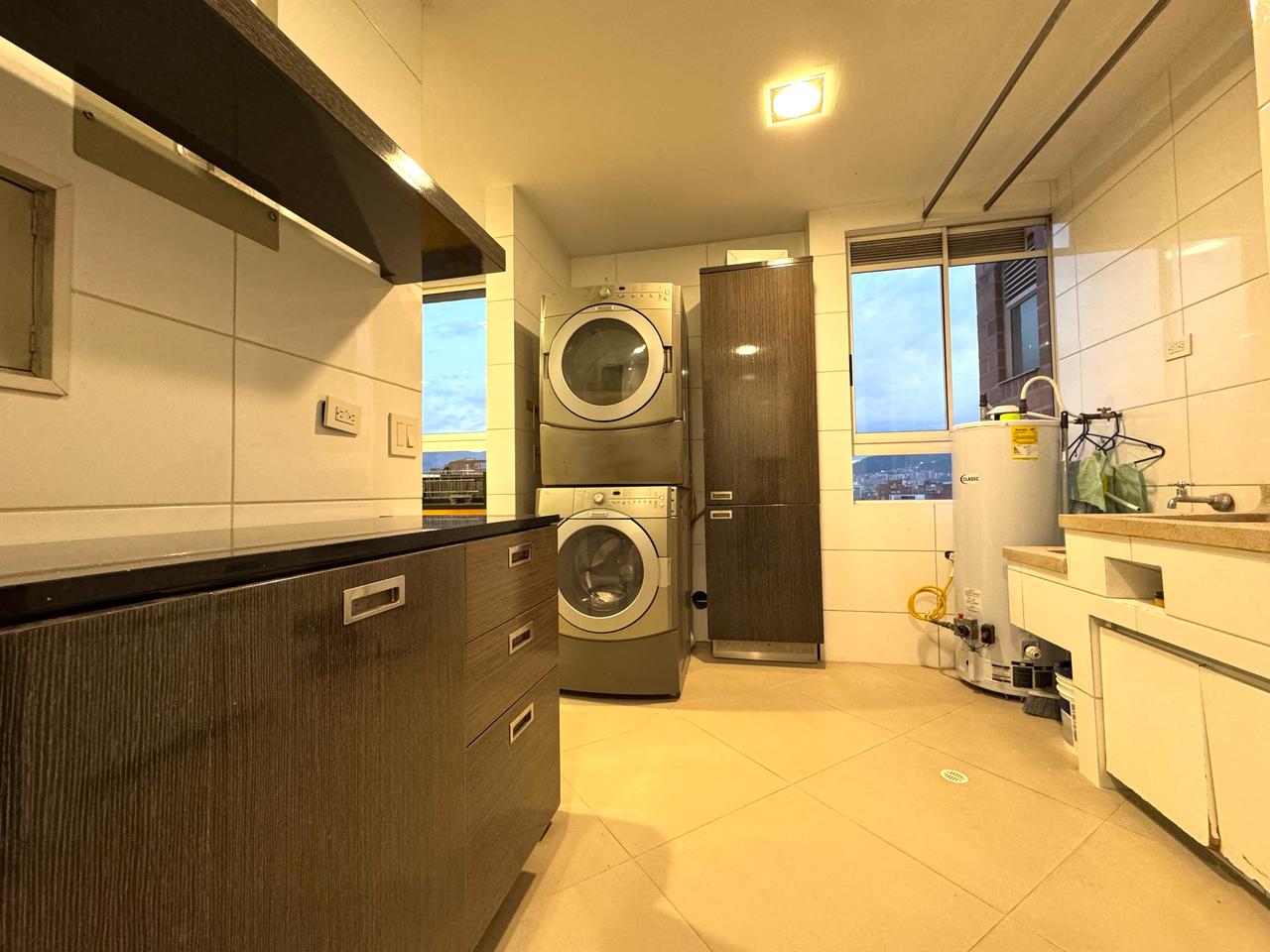 ARRIENDO PENTHOUSE, LAURELES