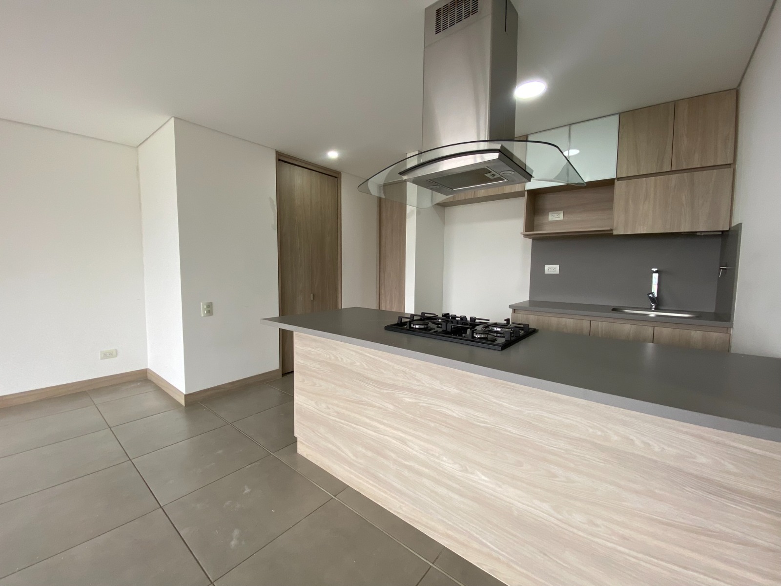 ARRIENDO APARTAMENTO - ENVIGADO LOMA DEL CHOCHO
