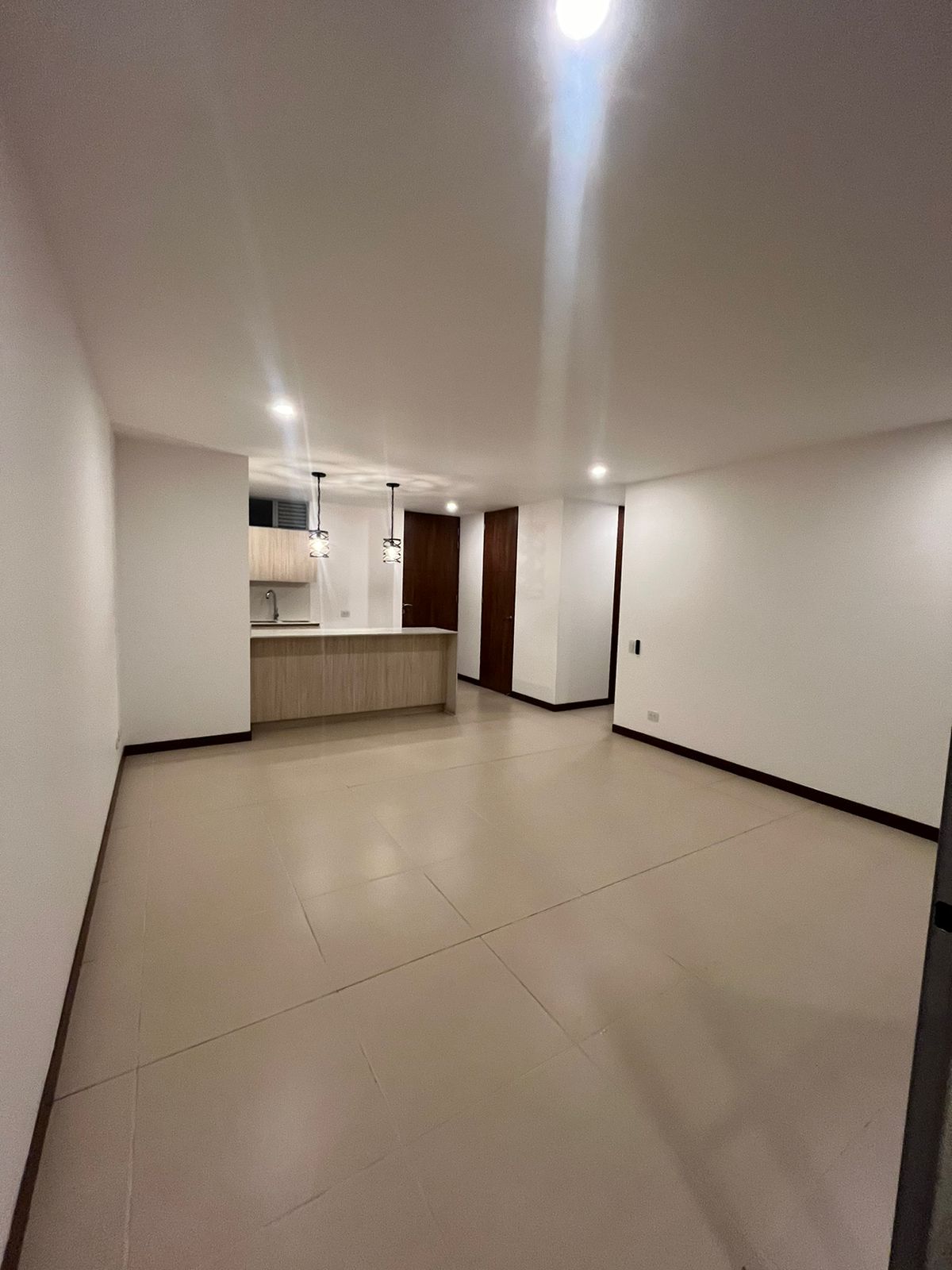 ARRIENDO APARTAMENTO - POBLADO LOS GONZALEZ