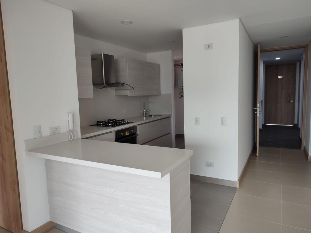 ARRIENDO APARTAMENTO - LAURELES
