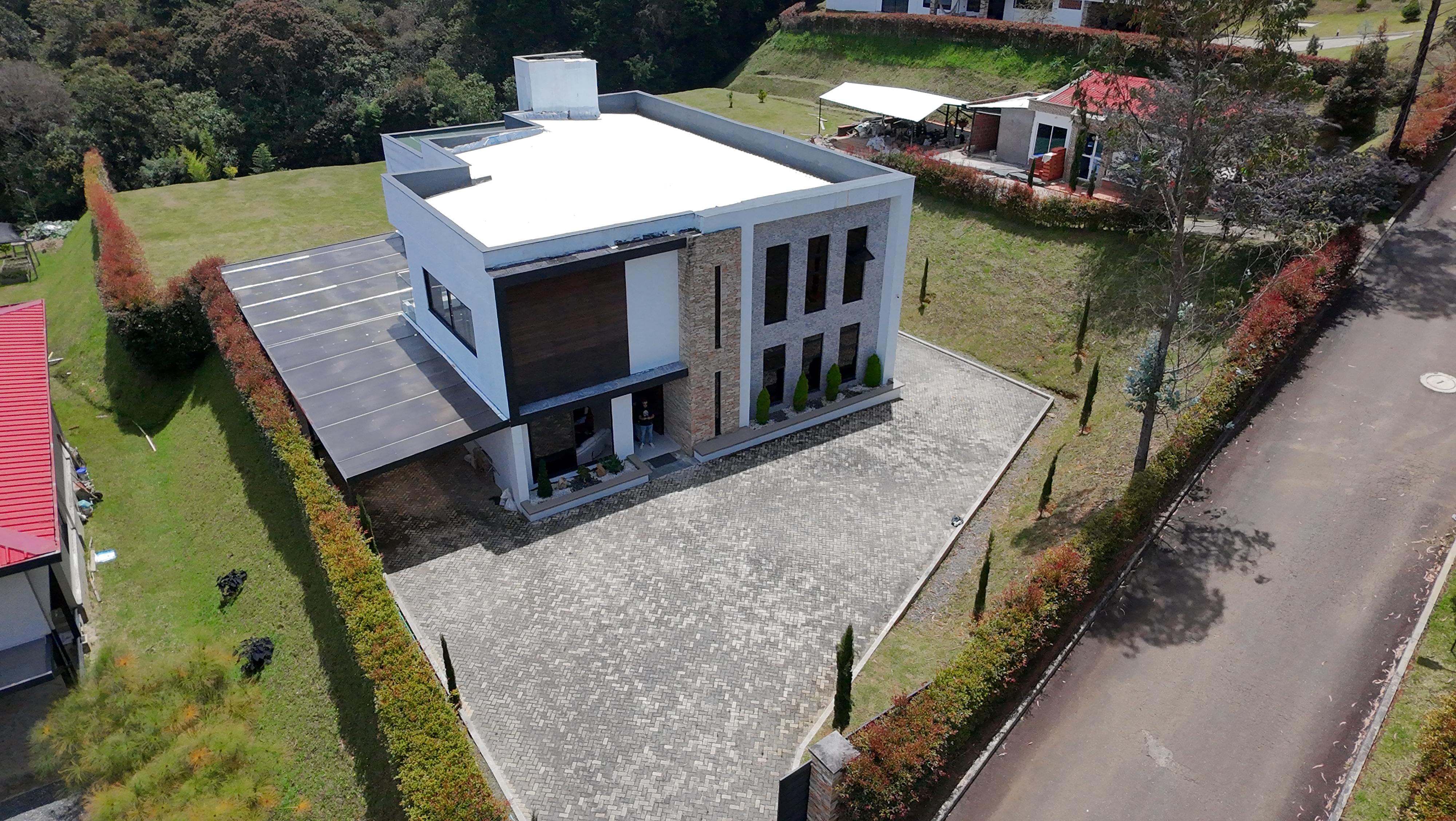 ARRIENDO CASA CAMPESTRE - GUARNE
