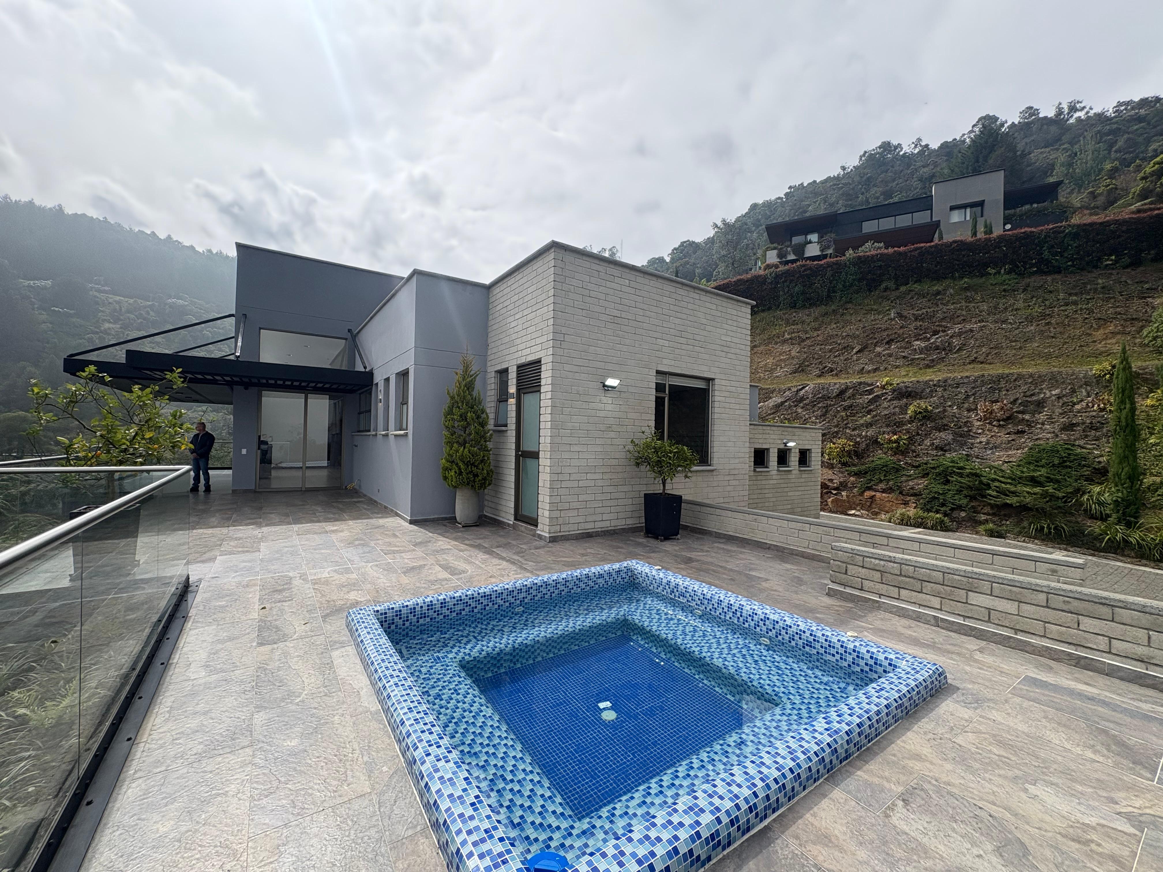 ARRIENDO CASA CAMPESTRE - ALTO DE LAS PALMAS