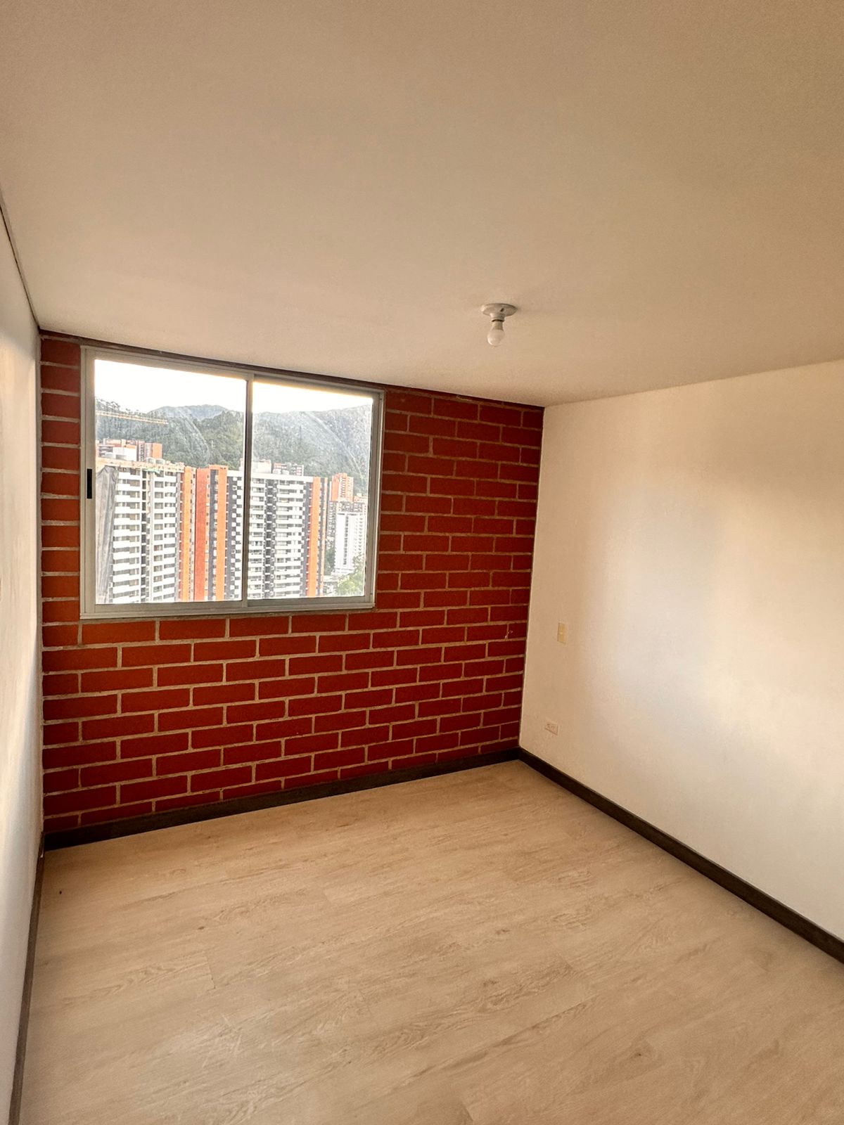 ARRIENDO APARTAMENTO - SABANETA AVES MARIAS PARTE BAJA