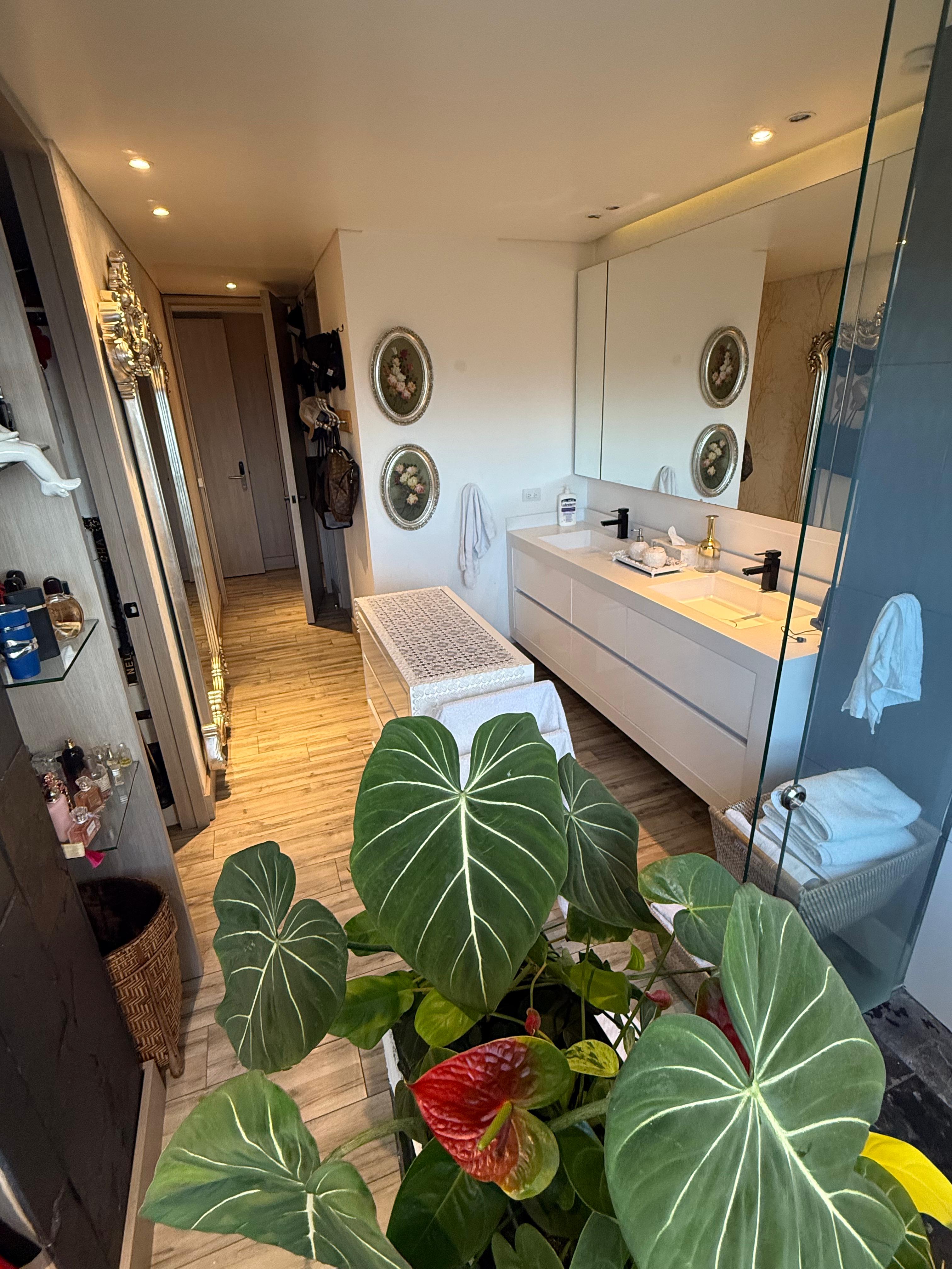 ARRIENDO PENTHOUSE AMOBLADO - POBLADO SECTOR EL TESORO