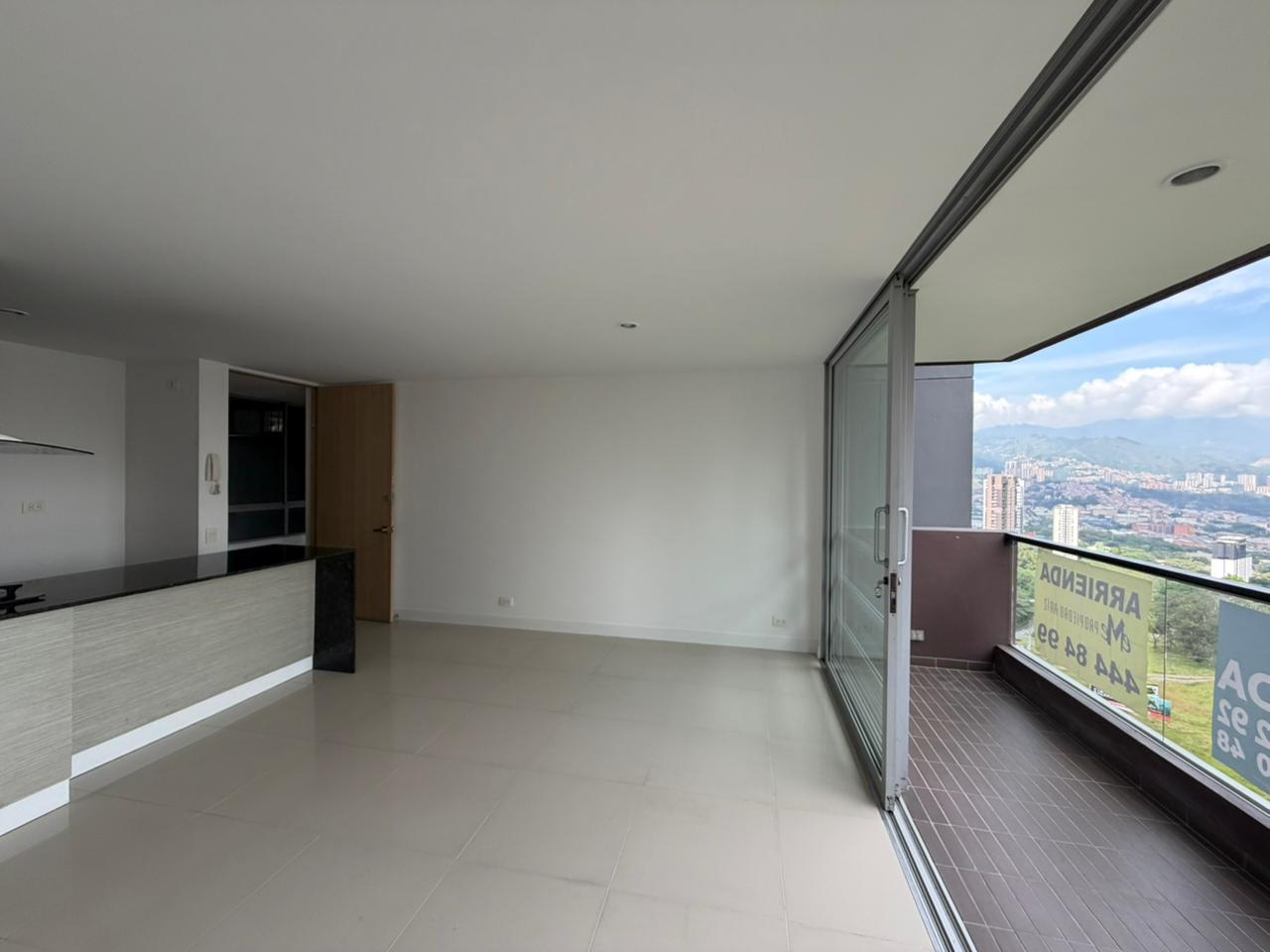 ARRIENDO APARTAMENTO POBLADO LA 34