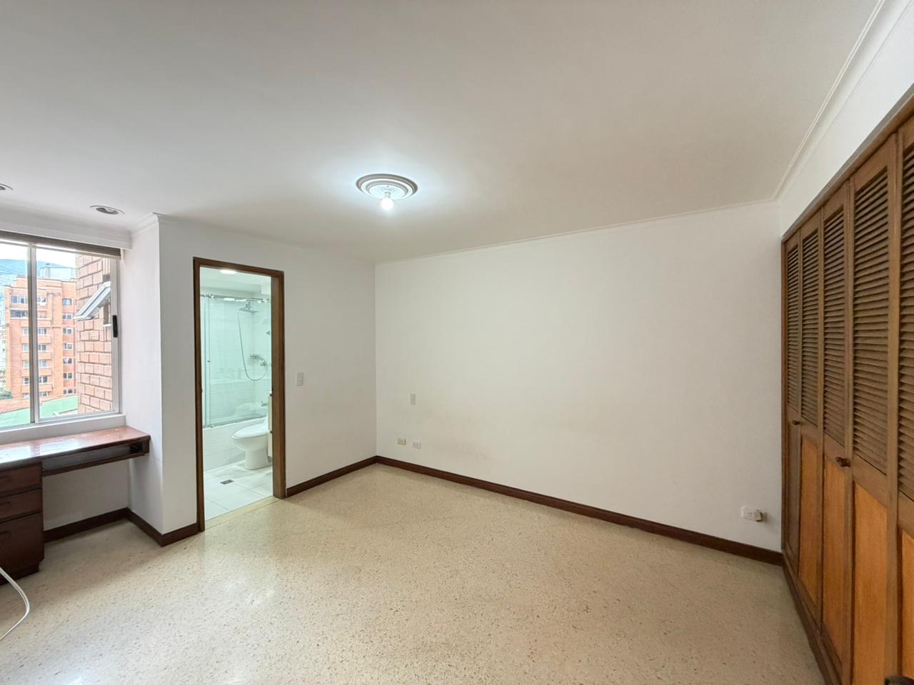 VENTA Y ARRIENDO APARTAMENTO - LAURELES