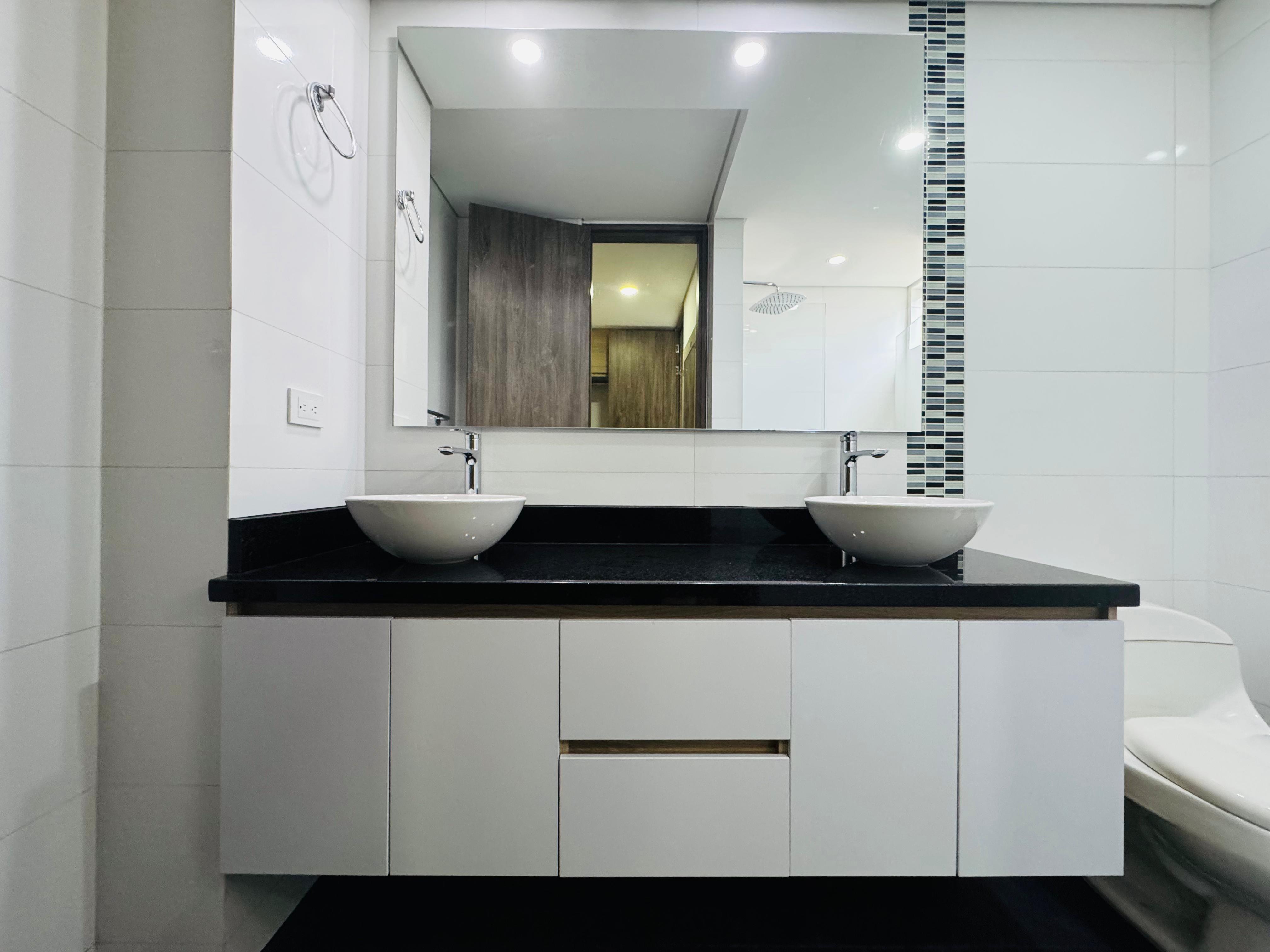 ARRIENDO APARTAMENTO - POBLADO LOMA DE LOS PARRA
