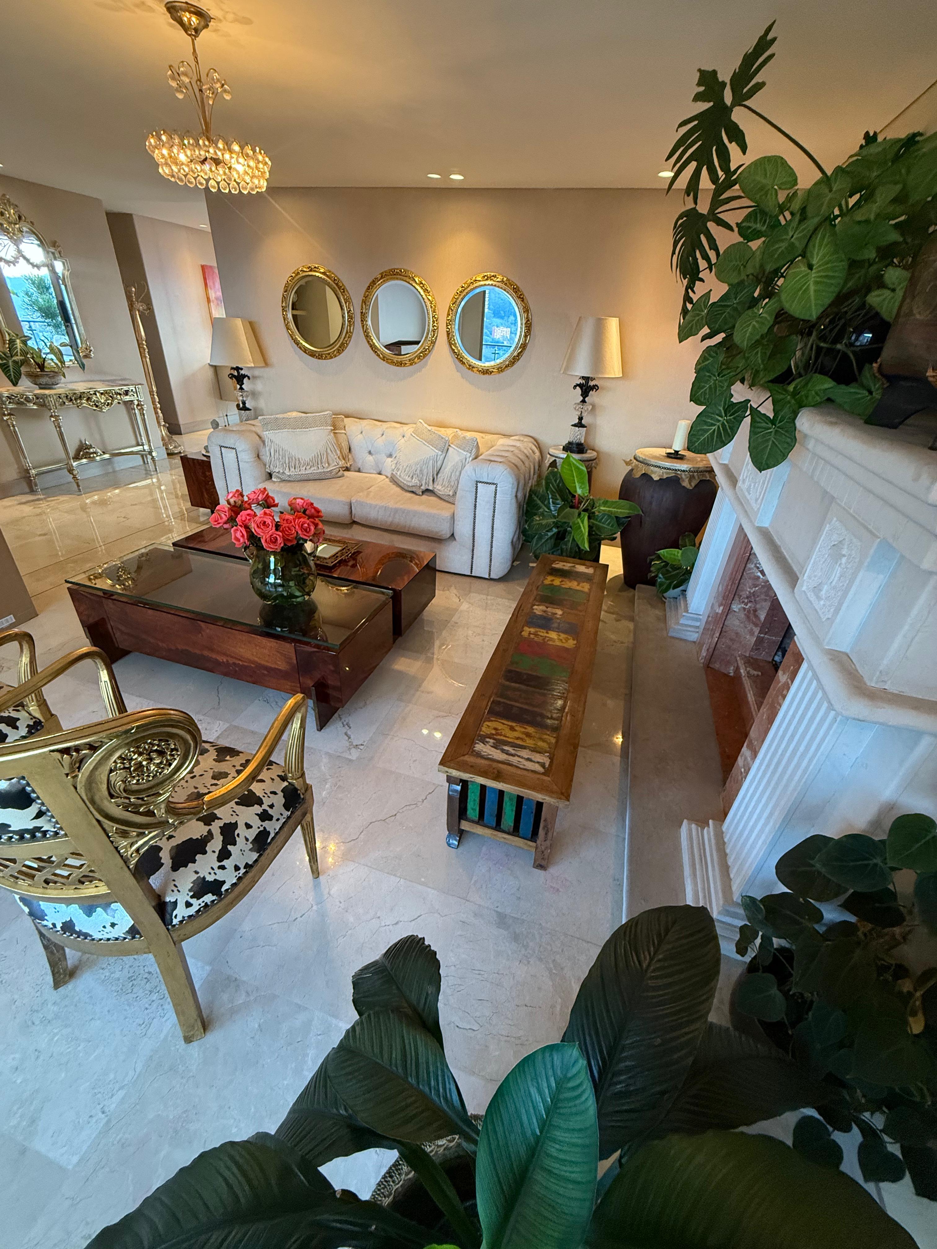 ARRIENDO PENTHOUSE AMOBLADO - POBLADO SECTOR EL TESORO