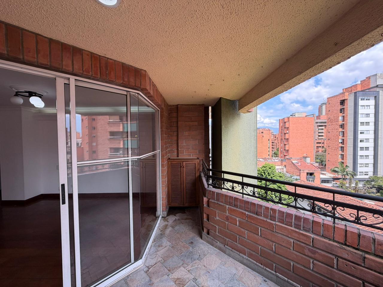 VENTA Y ARRIENDO APARTAMENTO - LAURELES