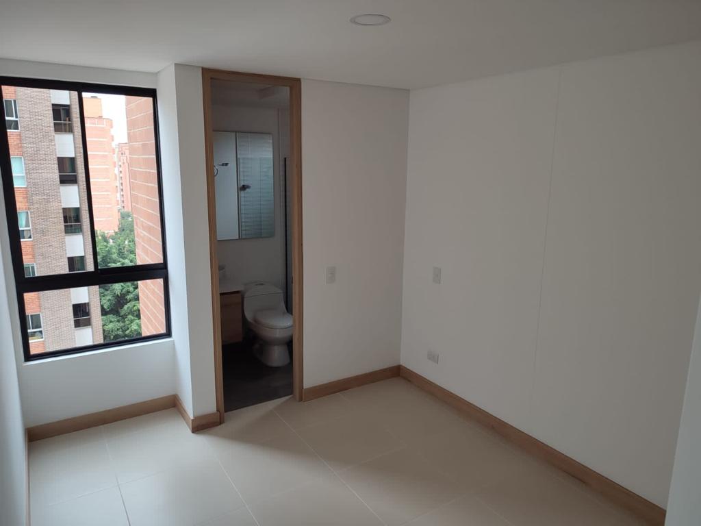 ARRIENDO APARTAMENTO - LAURELES