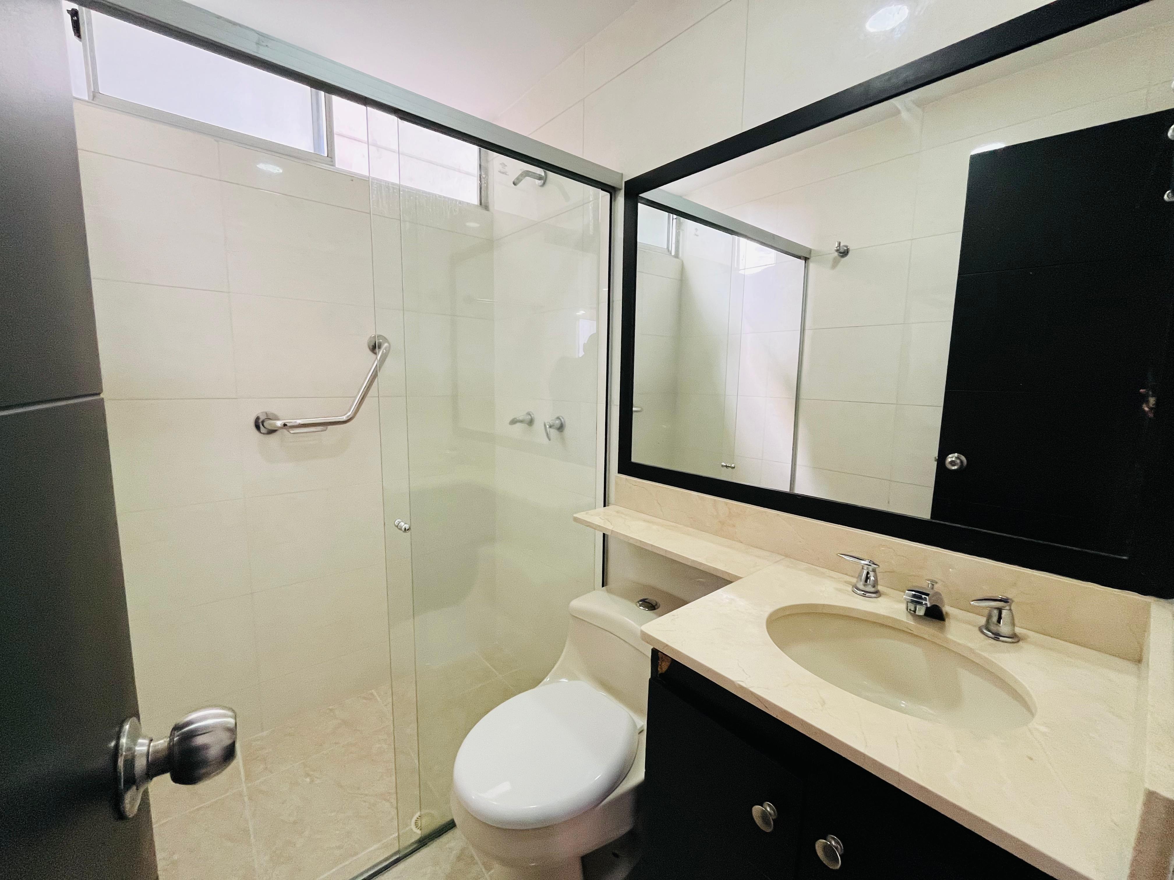 VENTA  APARTAMENTO - LOMA DE  LOS BERNAL