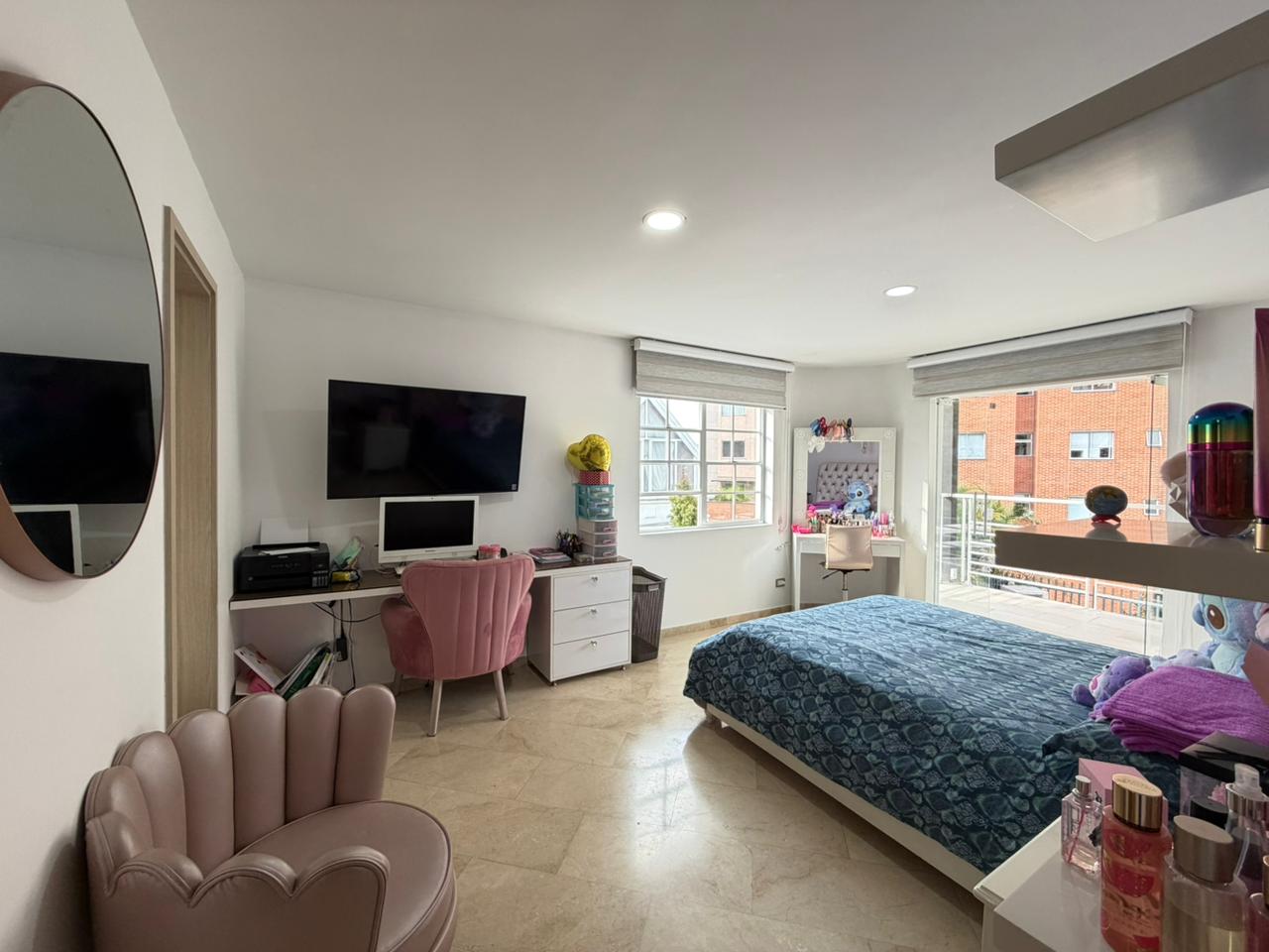 ARRIENDO CASA - POBLADO SECTOR TESORO