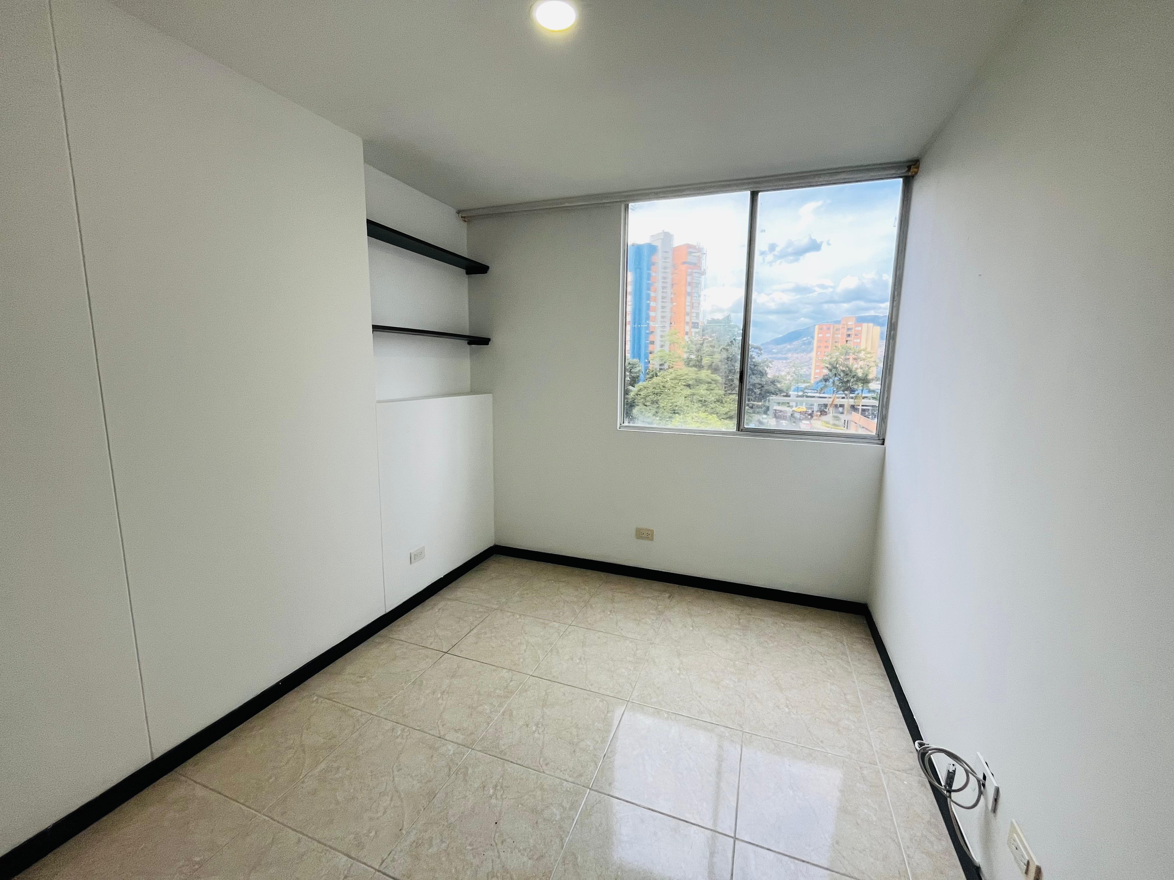 VENTA  APARTAMENTO - LOMA DE  LOS BERNAL