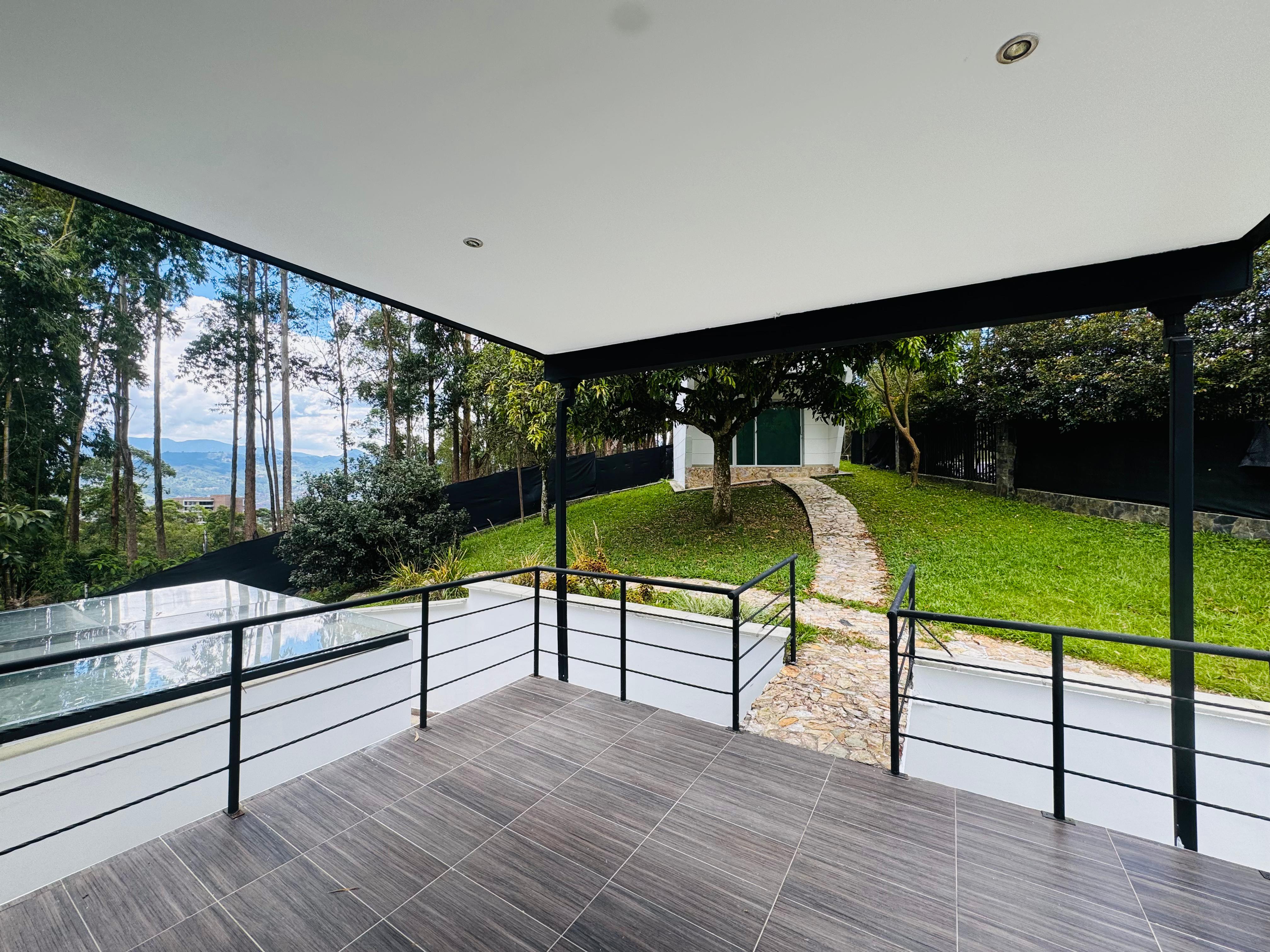 VENTA Y ARRIENDO CASA -  PALMAS CERCA AL TUNEL