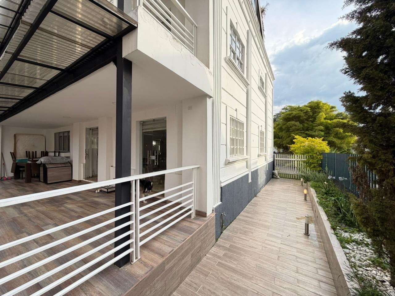 ARRIENDO CASA - POBLADO SECTOR TESORO