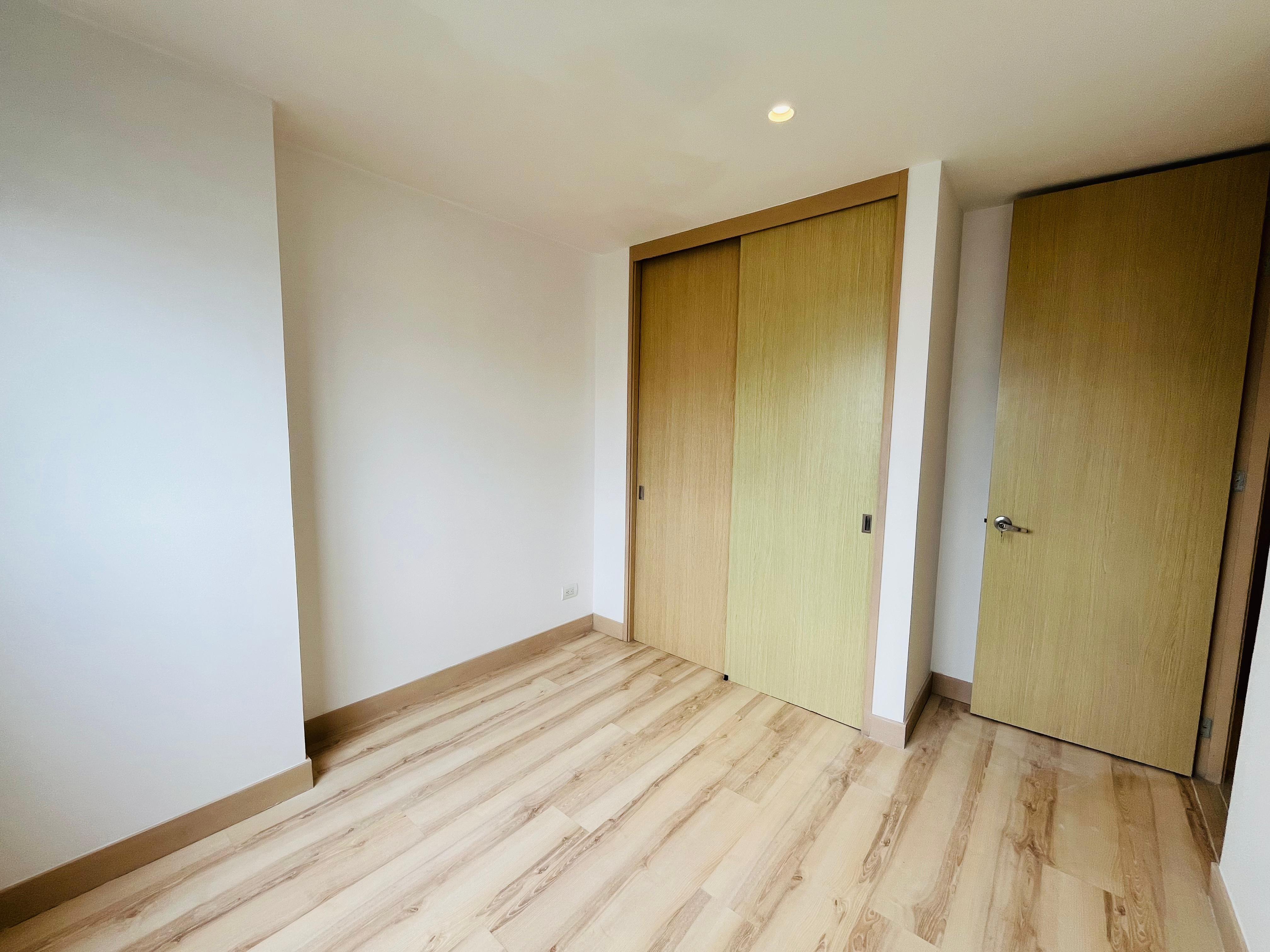 ARRIENDO APARTAMENTO - POBLADO CASTROPOL