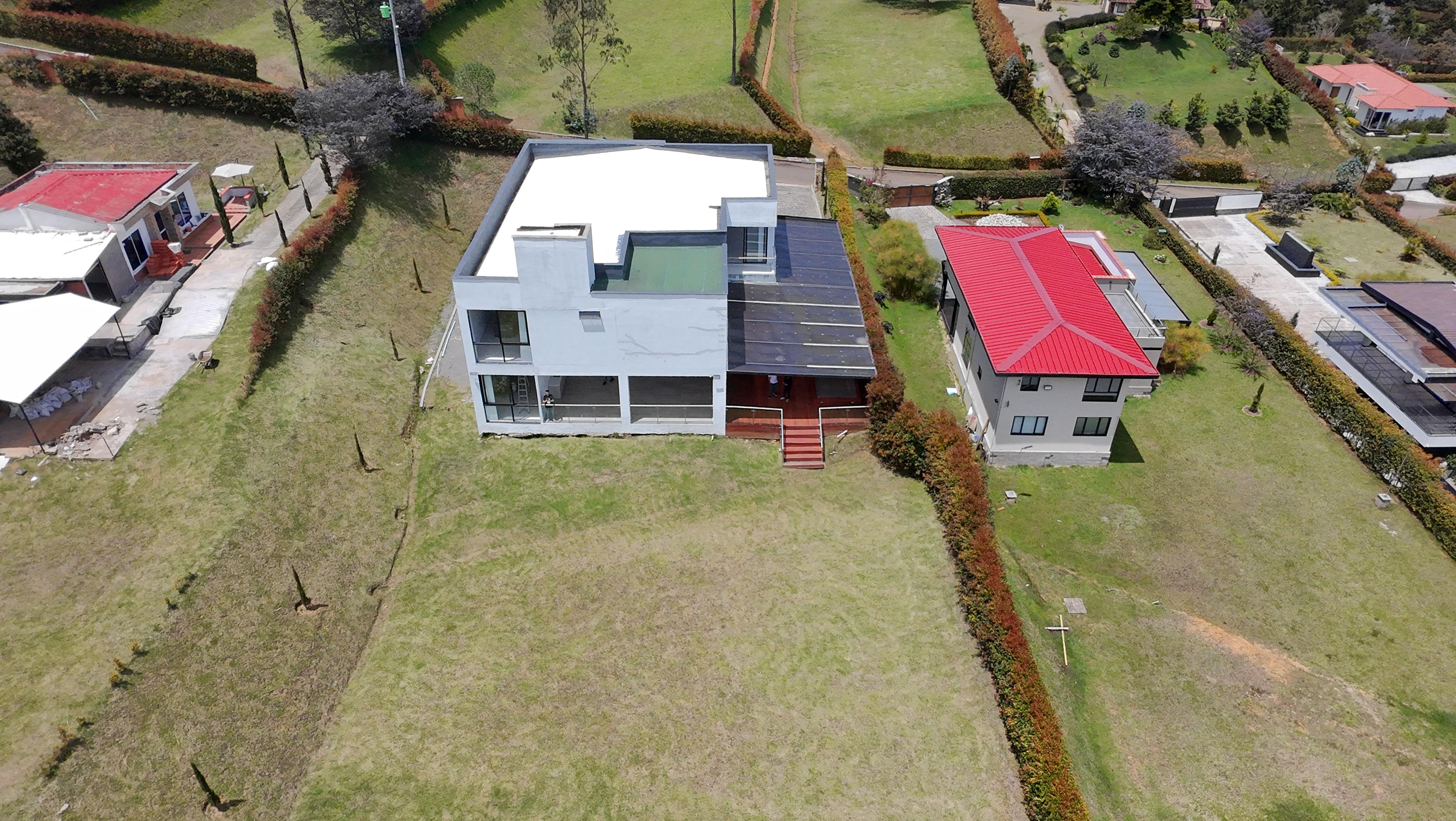 ARRIENDO CASA CAMPESTRE - GUARNE