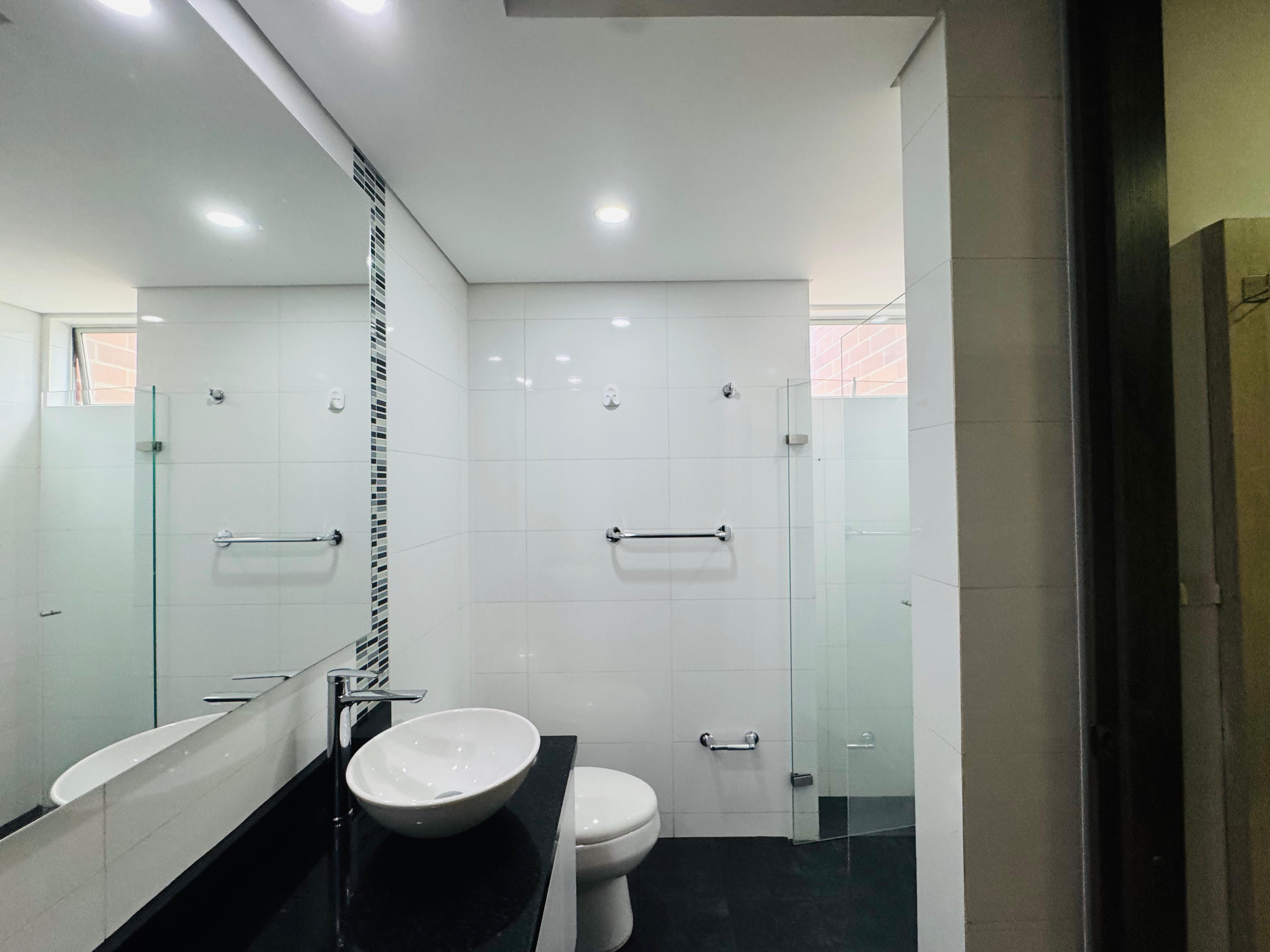 ARRIENDO APARTAMENTO - POBLADO LOMA DE LOS PARRA