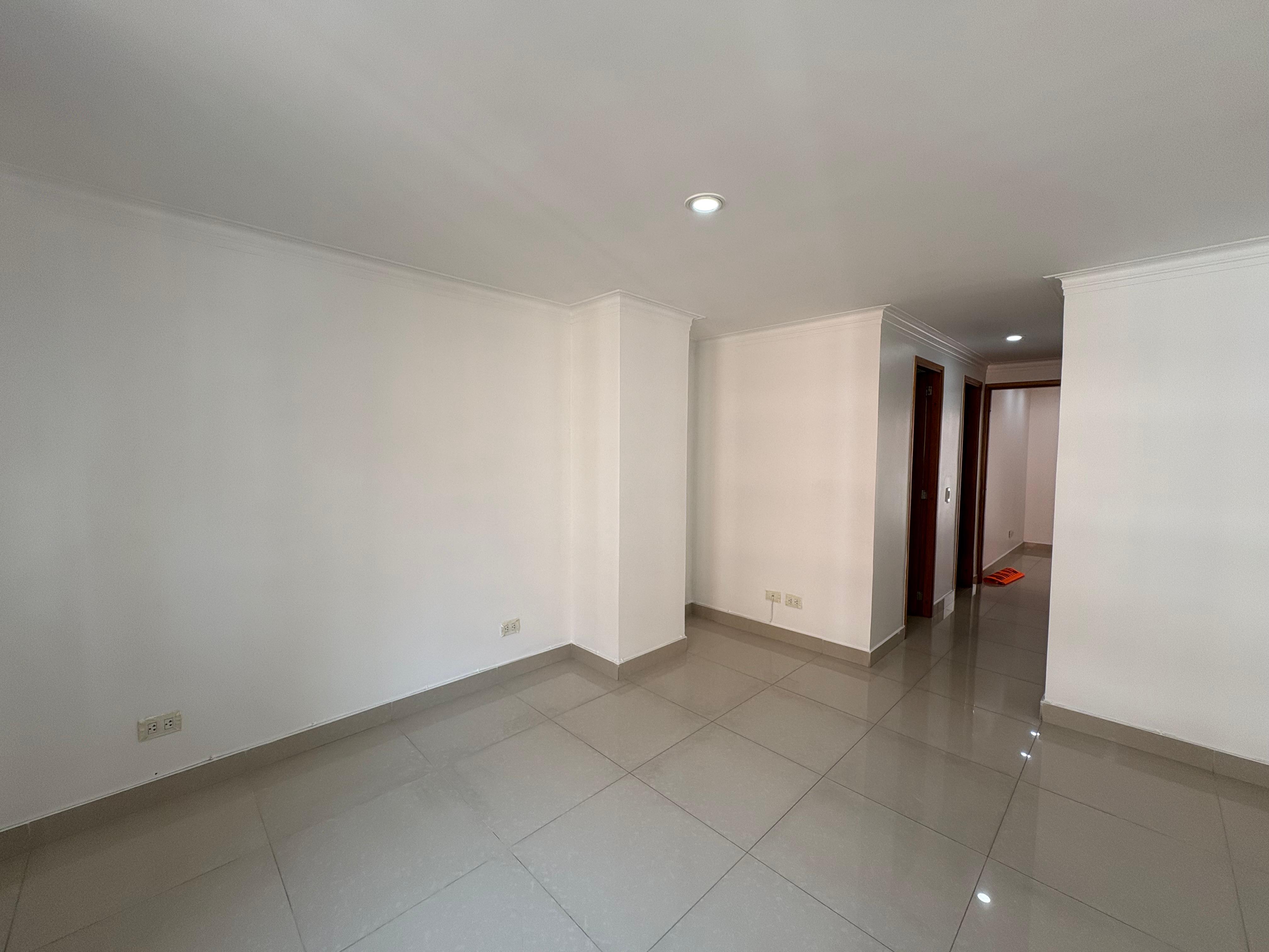 ARRIENDO APARTAMENTO - LAURELES